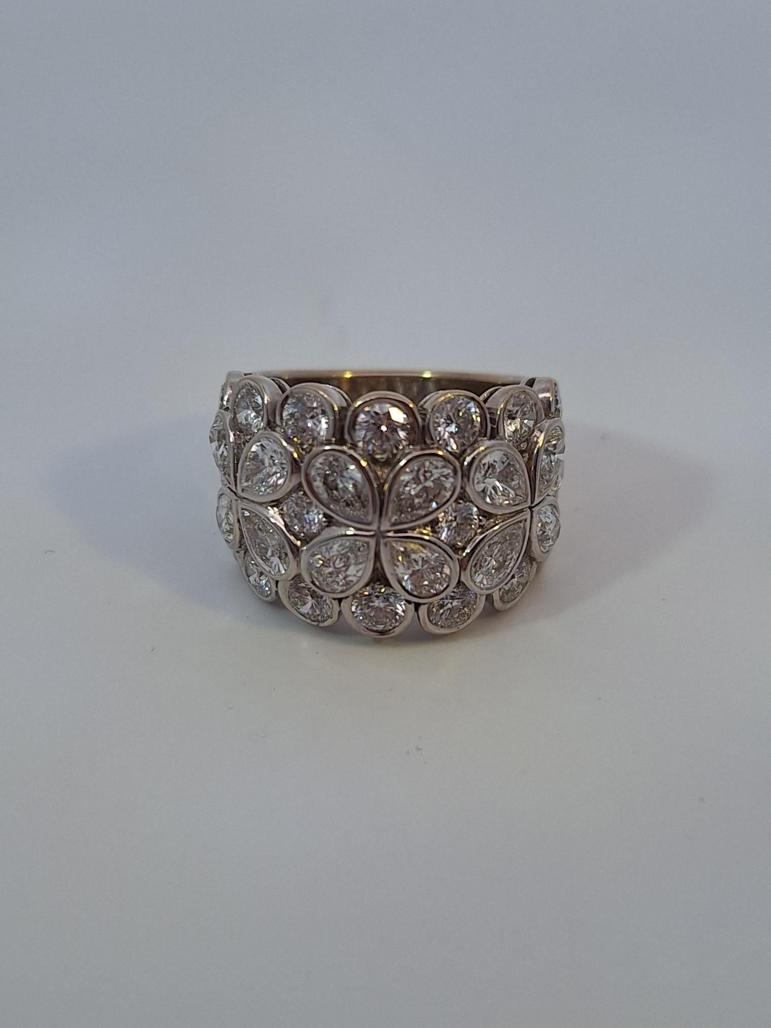 Women's or Men's Van Cleef Diamond Flower Band Ring For Sale