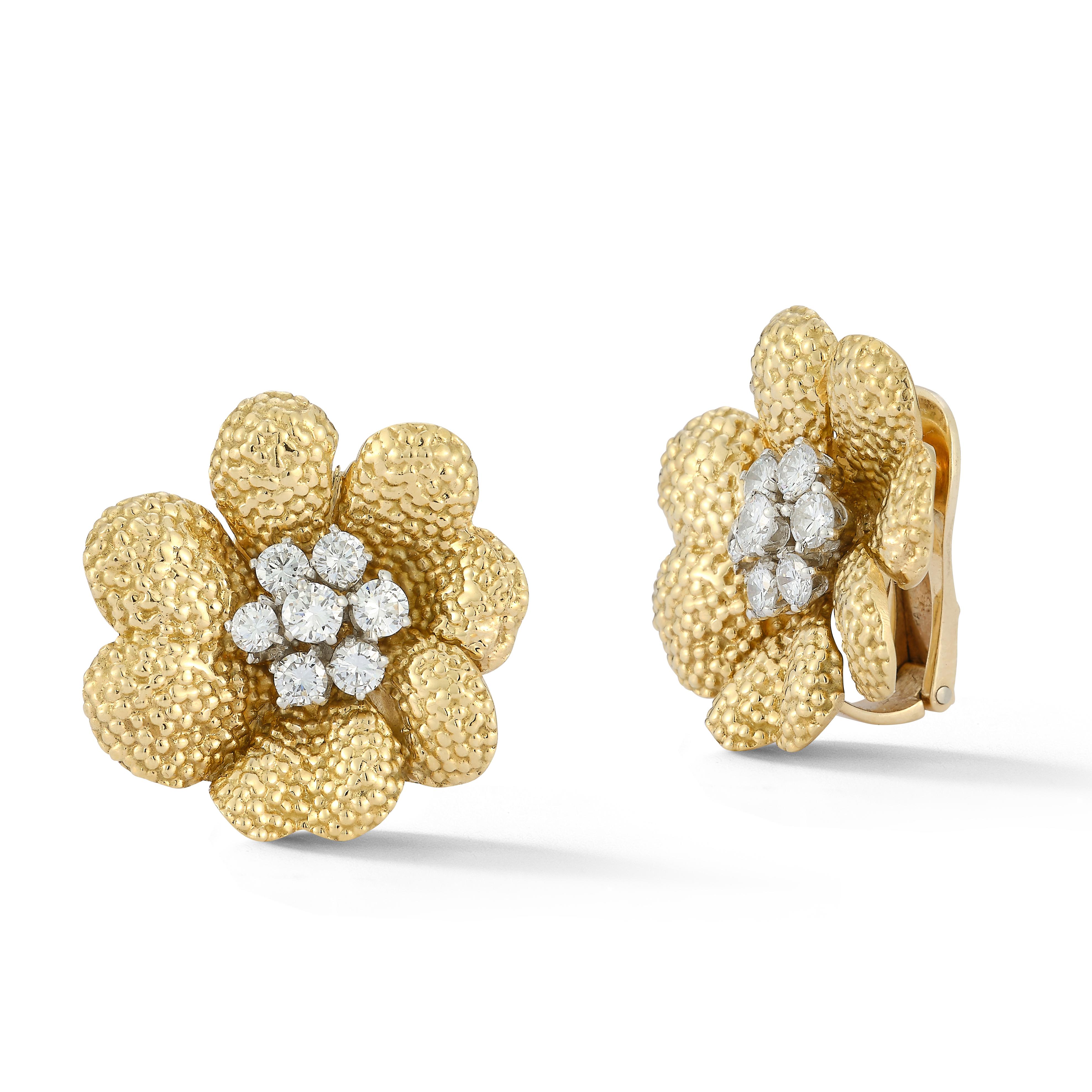 Van Cleef & Arpels Diamond Flower Brooch & Earrings Set 3