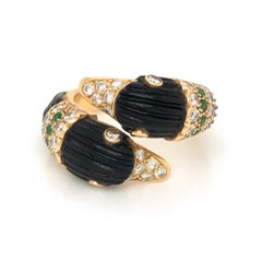 Van Cleef & Arpels Double Head Black Swan Ring with Diamonds Emeralds