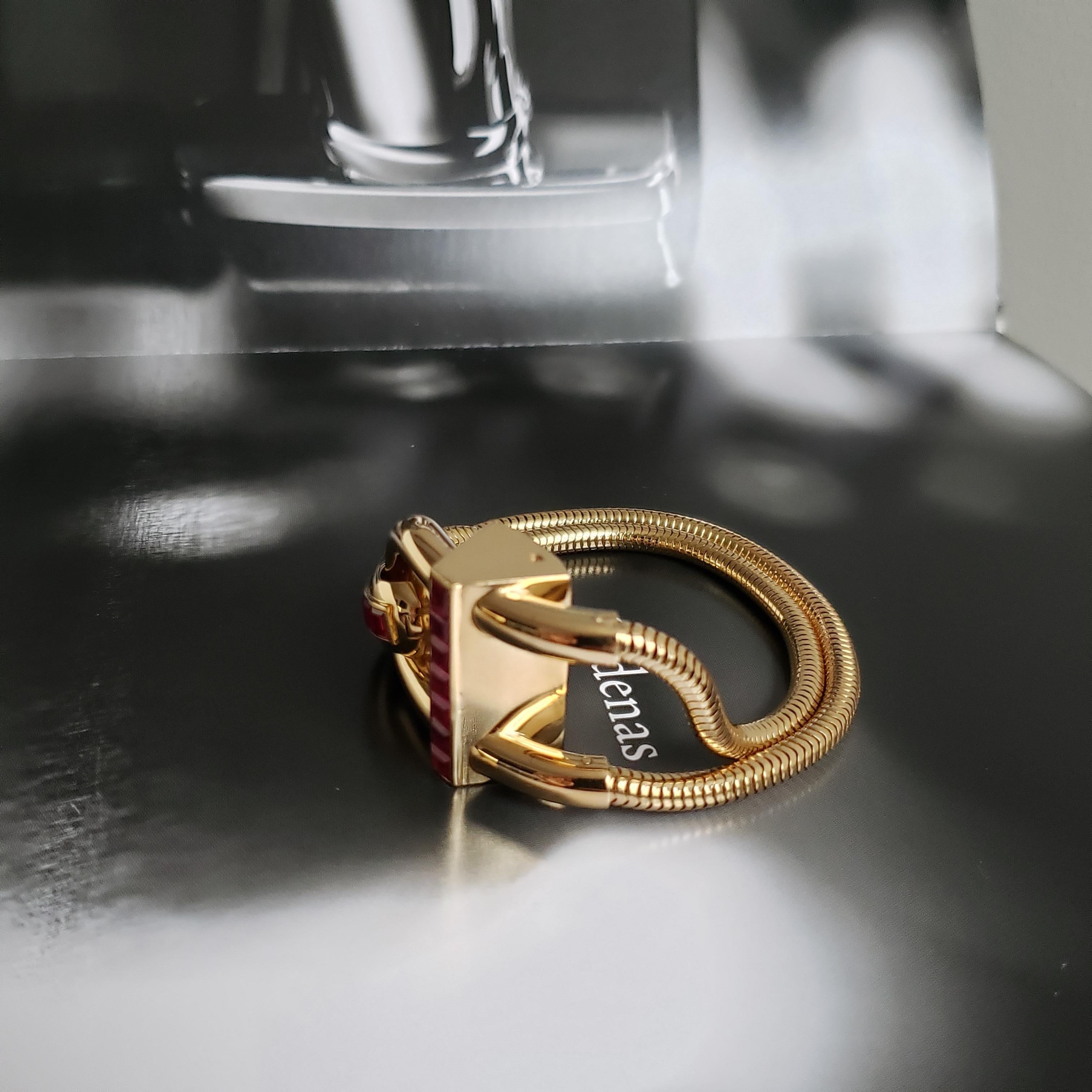 VAN CLEEF EN ARPELS Reloj Pulsera Candado Cadenas - Oro 18K Misterioso Conjunto Rubíes en venta 10