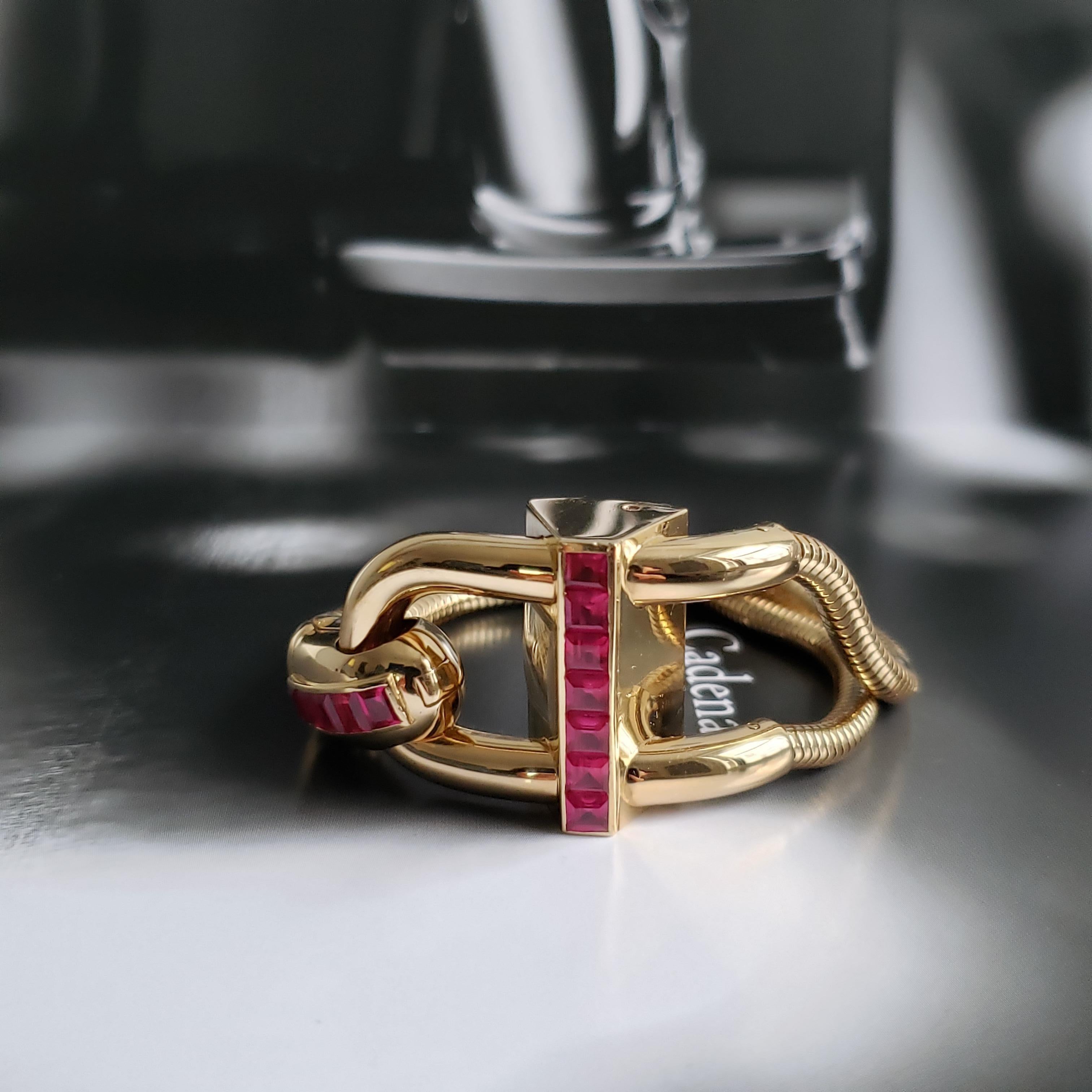 VAN CLEEF EN ARPELS Reloj Pulsera Candado Cadenas - Oro 18K Misterioso Conjunto Rubíes Artesano en venta
