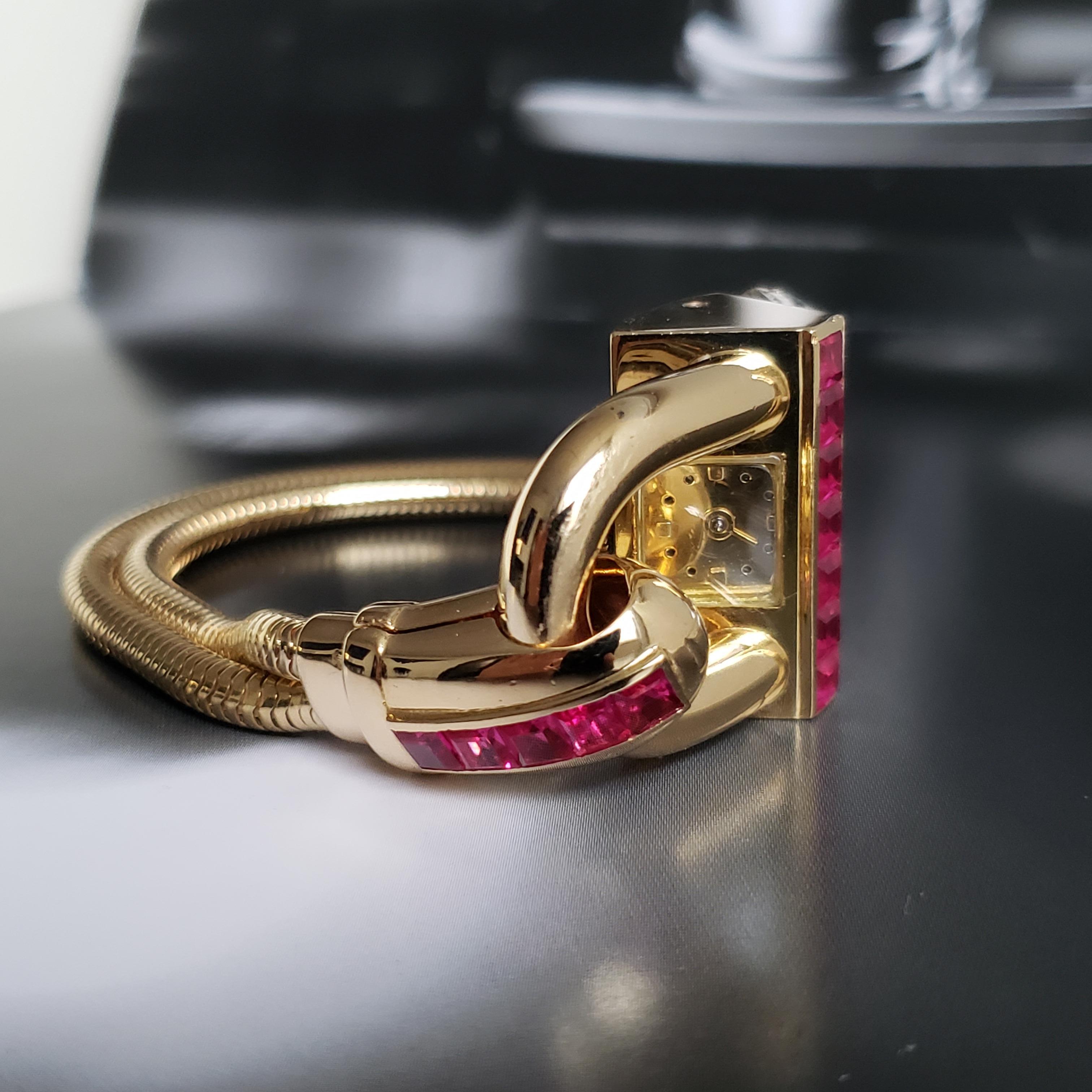VAN CLEEF EN ARPELS Reloj Pulsera Candado Cadenas - Oro 18K Misterioso Conjunto Rubíes en venta 2