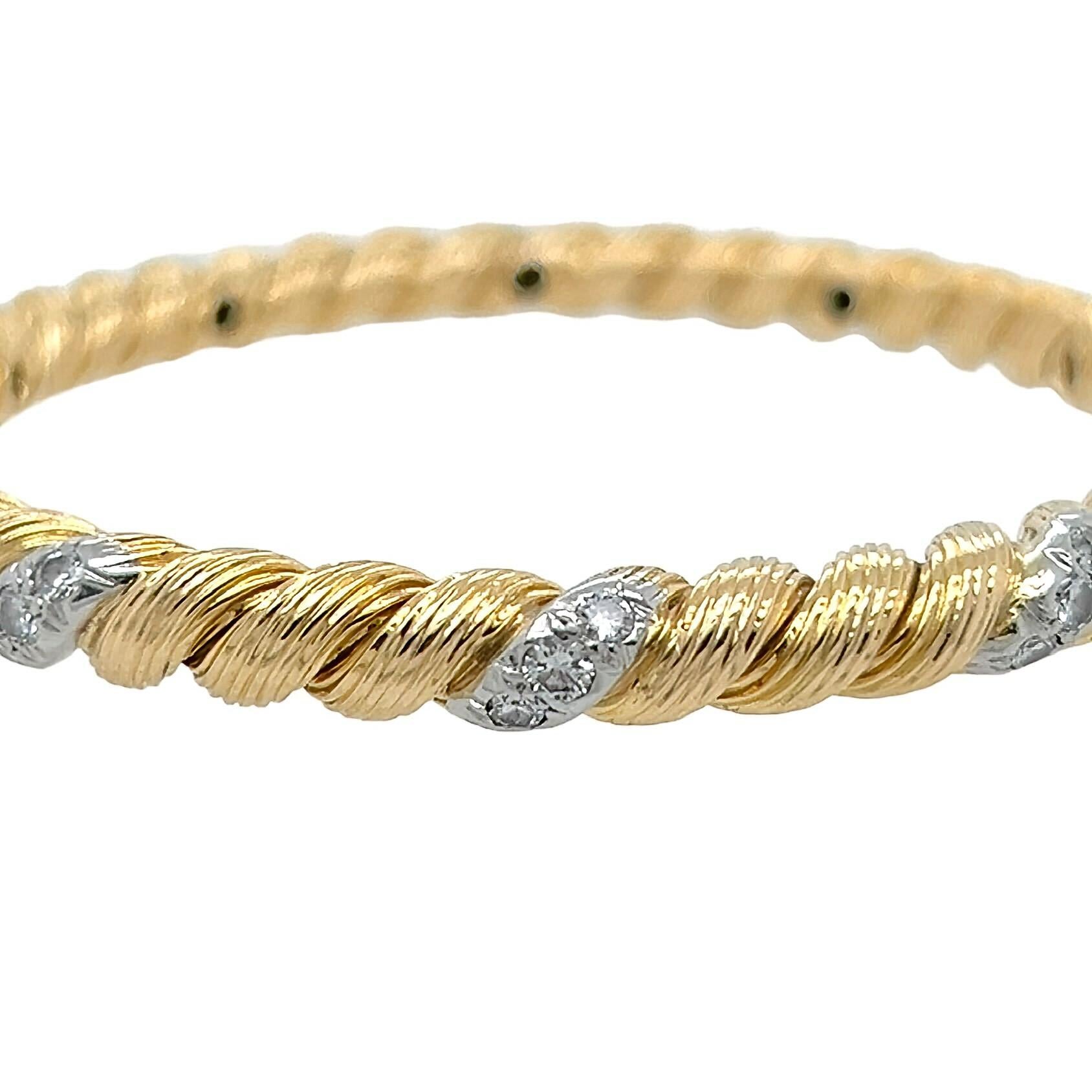 Round Cut VAN CLEEF LENFANT Twisted Gold Diamond Bracelet