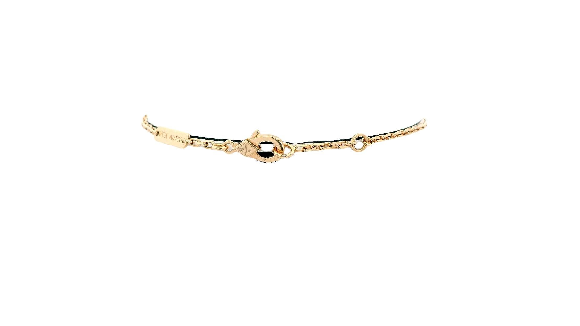 Van Cleef Lucky Spring, or rose 18 carats, onyx, cornaline, boîte et papiers Pour femmes en vente
