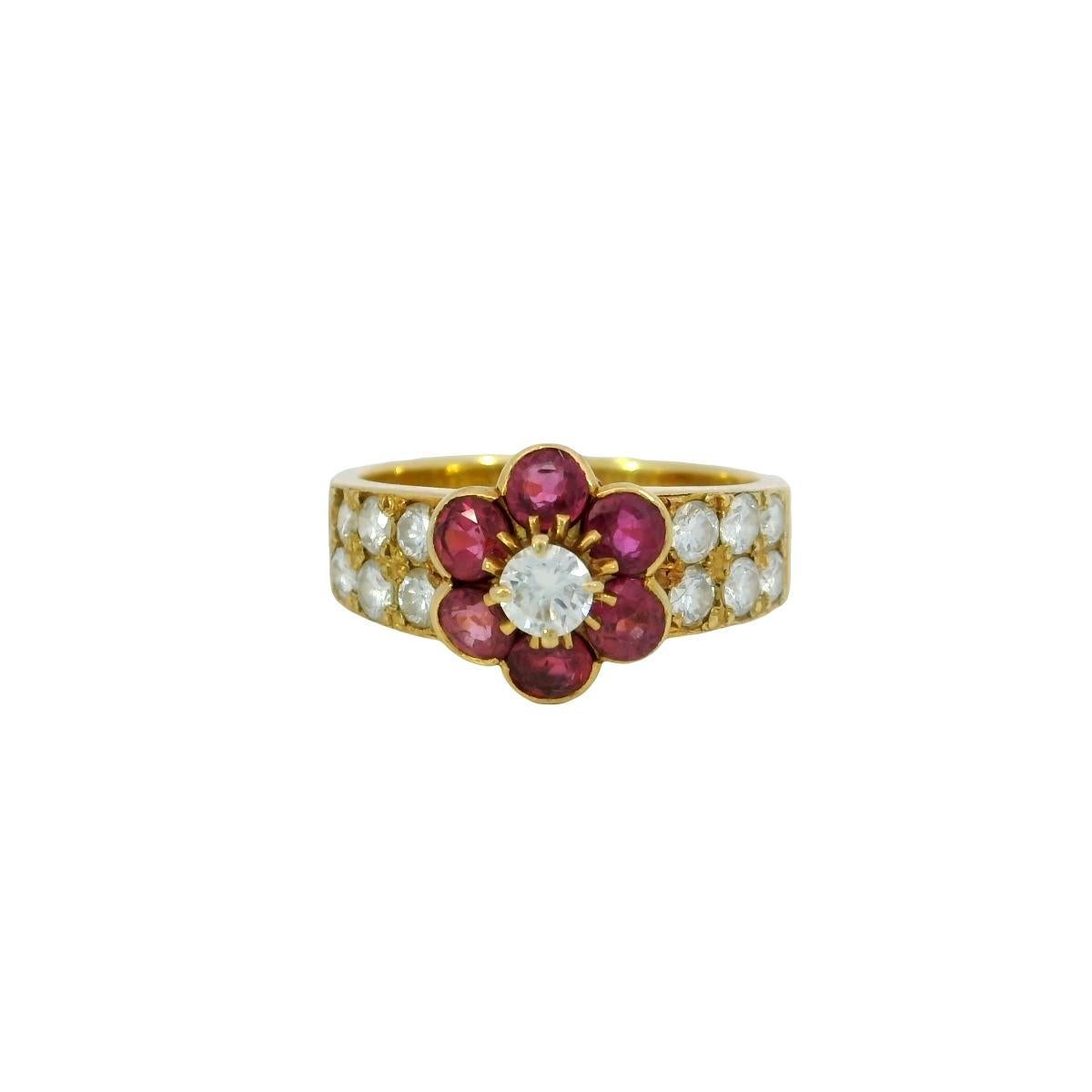 Van Cleef Ruby Diamond Cluster Flower Ring Or jaune 18K Taille 5.25 en vente 7
