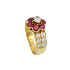 Van Cleef Ruby Diamond Cluster Flower Ring 18K Yellow Gold Size 5.25