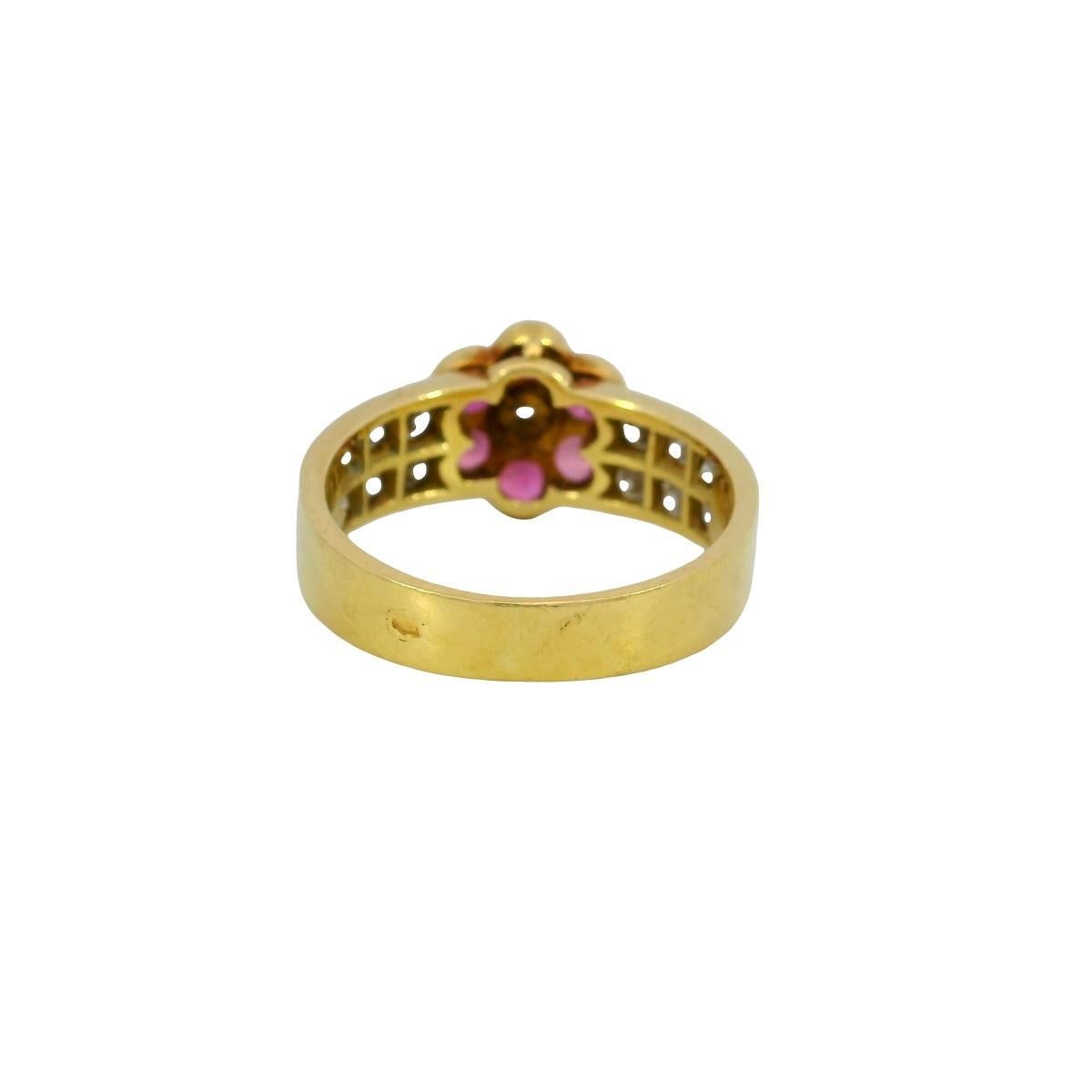 Van Cleef Ruby Diamond Cluster Flower Ring Or jaune 18K Taille 5.25 en vente 1