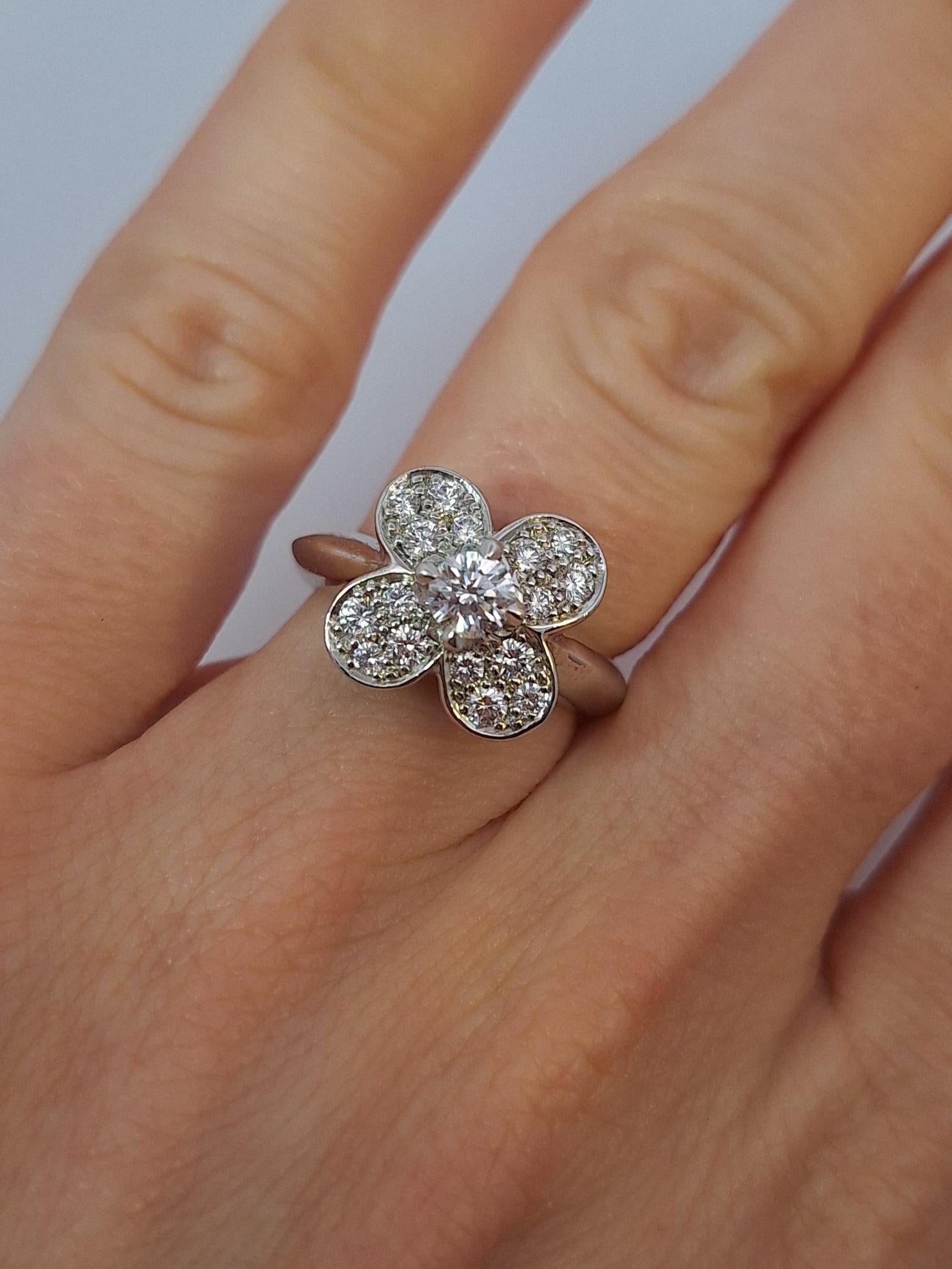 Van Cleef Trefle Diamond Ring In Excellent Condition For Sale In New York, NY