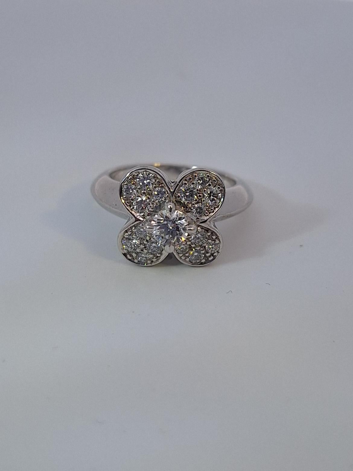 Women's or Men's Van Cleef Trefle Diamond Ring For Sale