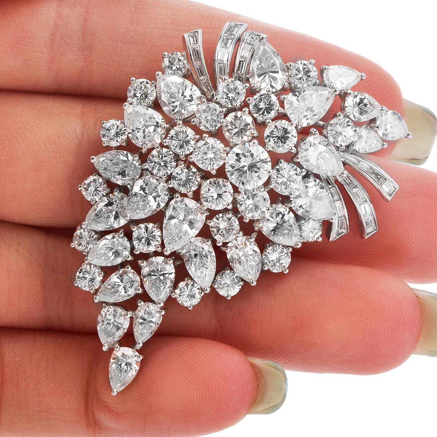 Van Clief 22.05cts Diamond Platinum Brooch Pin Pendant In Excellent Condition In Miami, FL