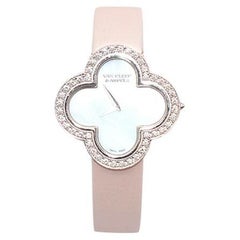 Van Cleef Alhambra-Uhr aus Weißgold, Diamanten und Perlmutt, Modell