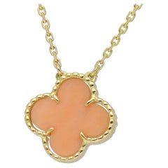 Van Cleef&Arpels 18 Karat Yellow Gold Retro Alhambra Pendant Necklace 