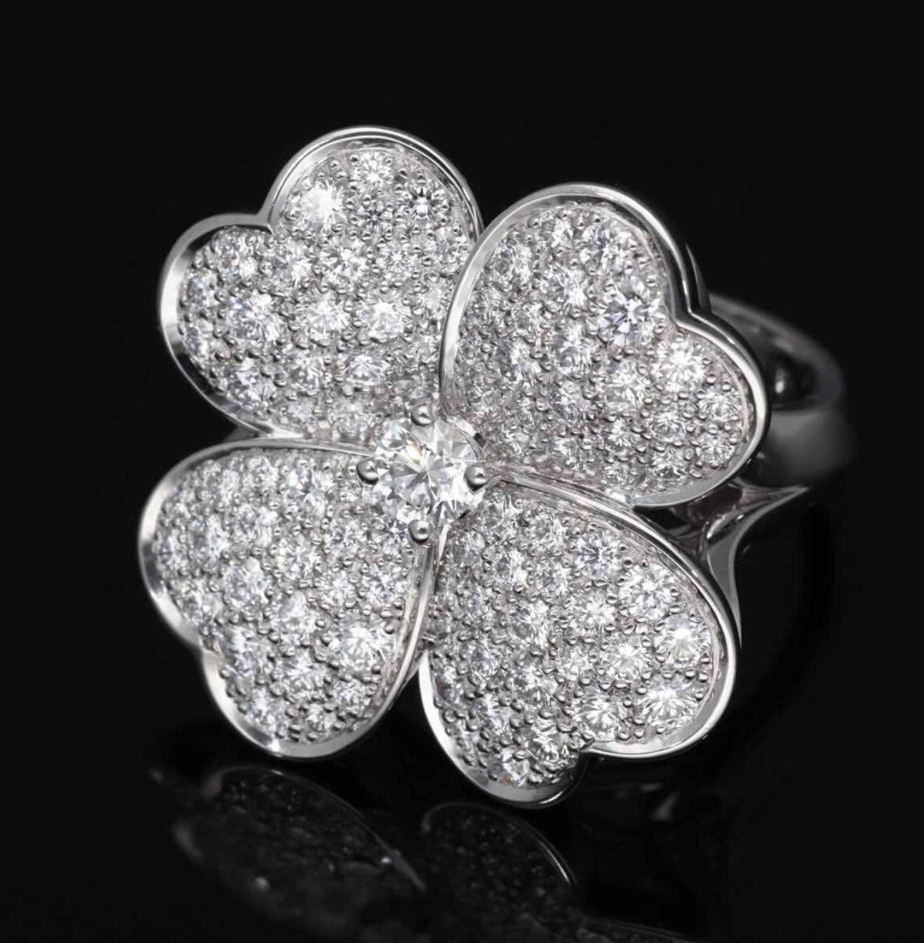 Van Cleef&Arpels D0.36ct 93P D3.26ct 18K White Gold Cosmos Large Model Ring For Sale 1