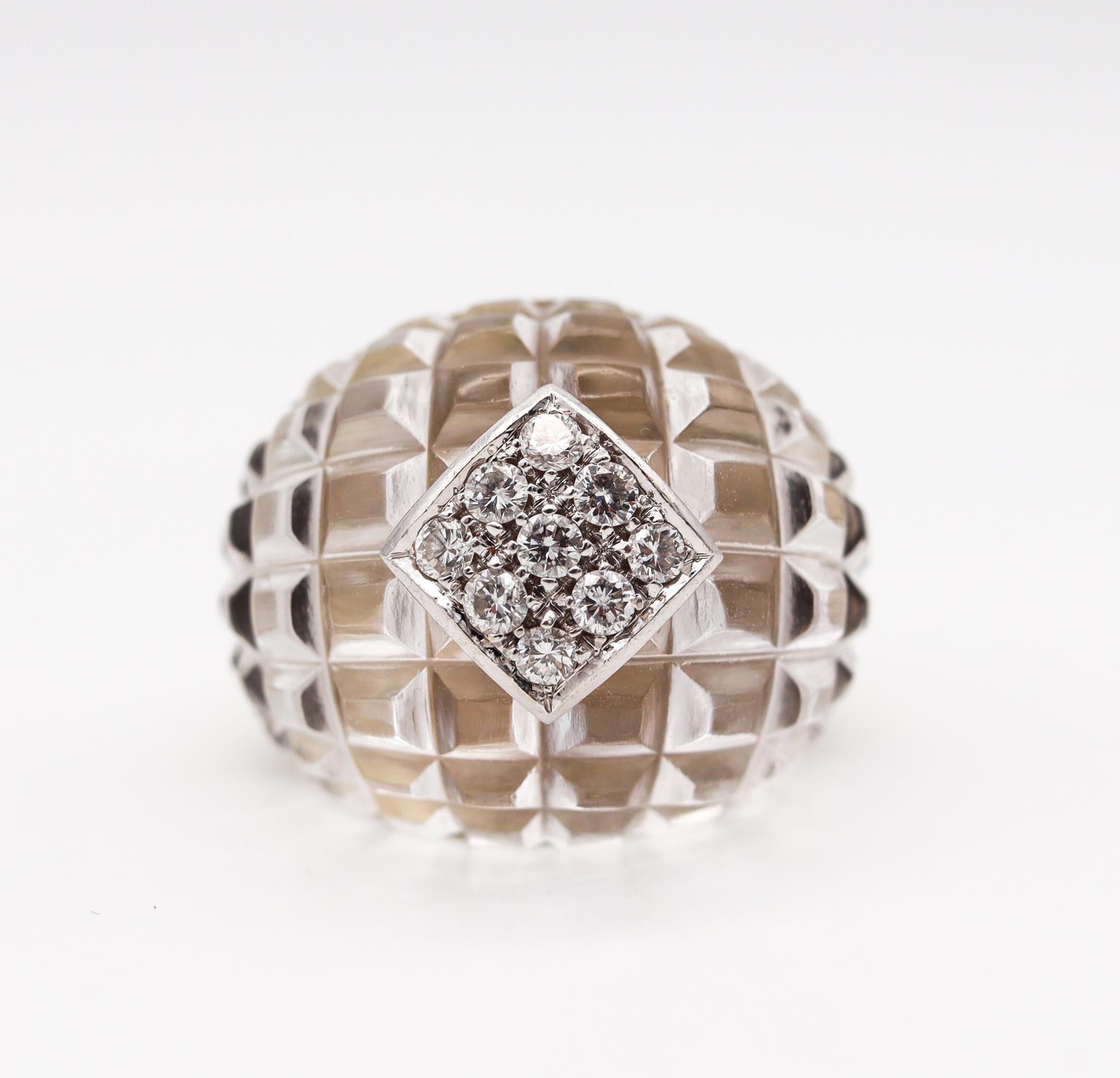Van Cleefs & Arpels 1970 Cocktail Bombe Ring in 18Kt with Diamond & Rock Quartz In Excellent Condition For Sale In Miami, FL