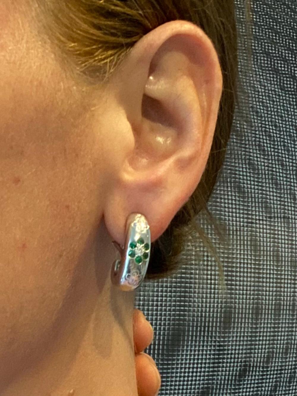 Van Cleefs & Arpels Paris Hoop Earrings 18kt Gold 1.20 Ctw Diamonds and Emeralds 1