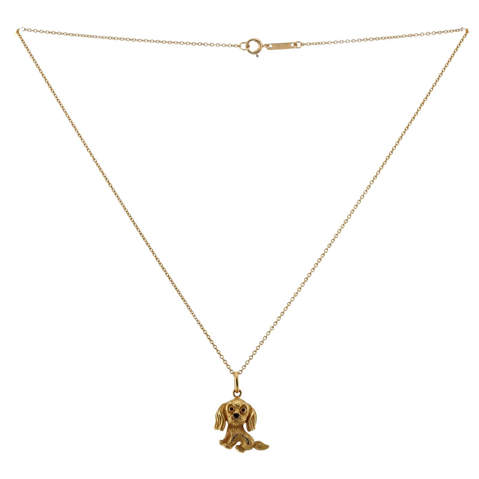 Taille ronde VAN CLEF & ARPELS Collier pendentif chien en or jaune 18 carats et rubis