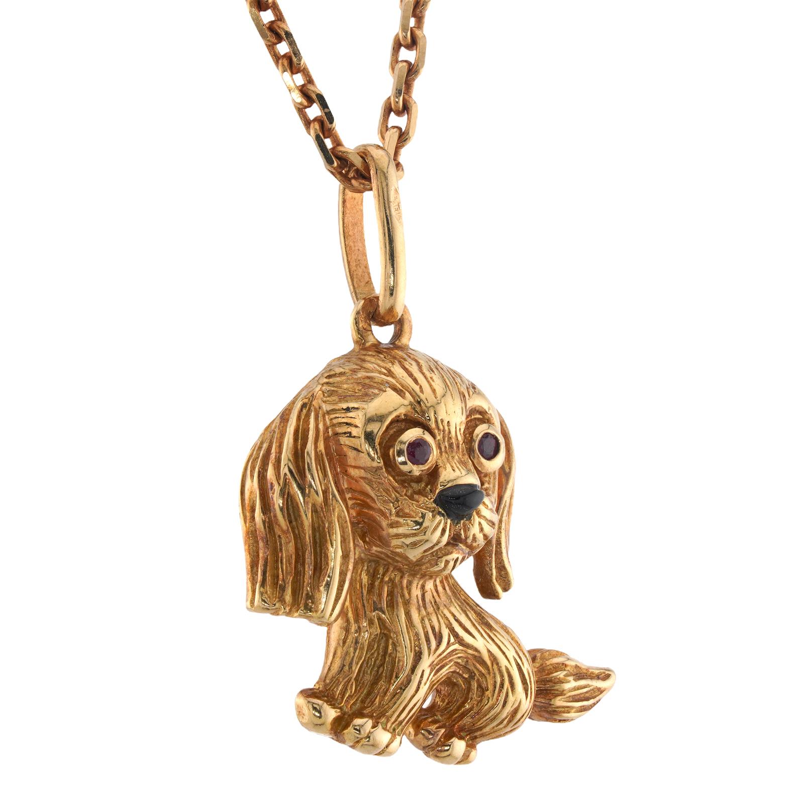 VAN CLEF & ARPELS Collana con ciondolo a forma di cane in oro giallo e smalto color rubino In condizioni buone a New York, NY