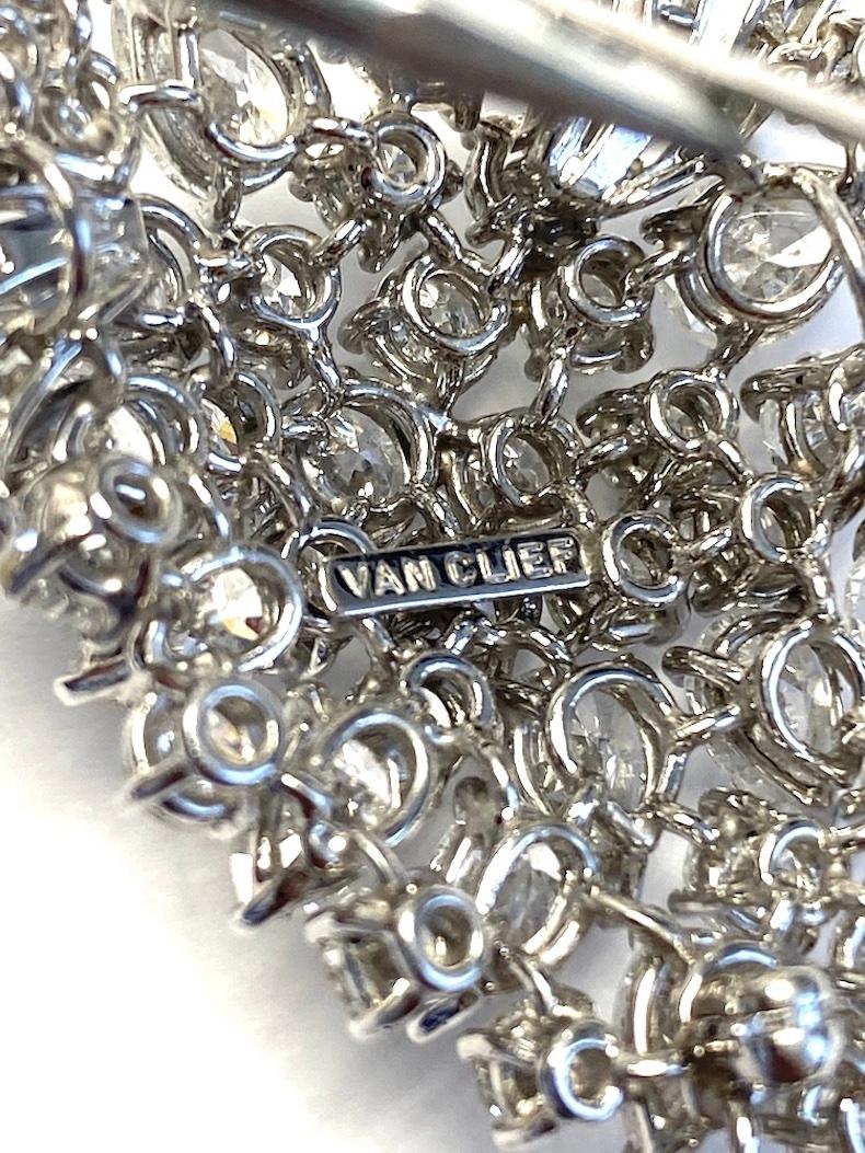 Round Cut Van Clief 22.05cts Diamond Platinum Brooch Pin Pendant