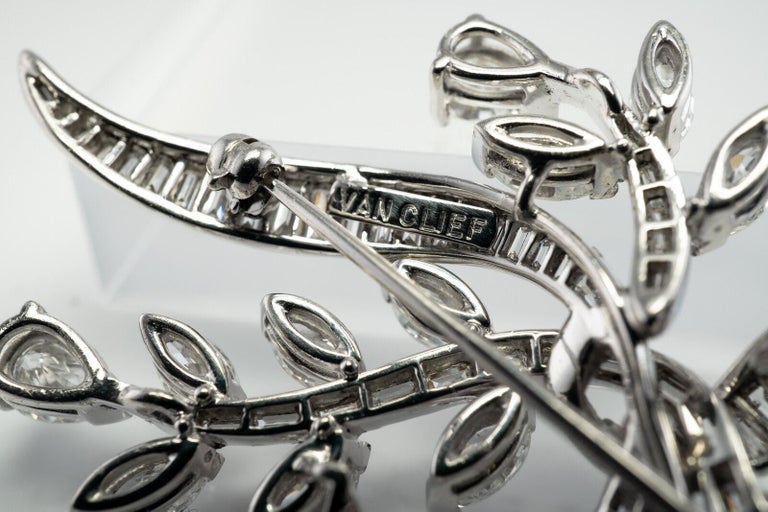 Elwood Van Clief Diamond Flower Pendant Platinum Brooch 7.56 TDW For