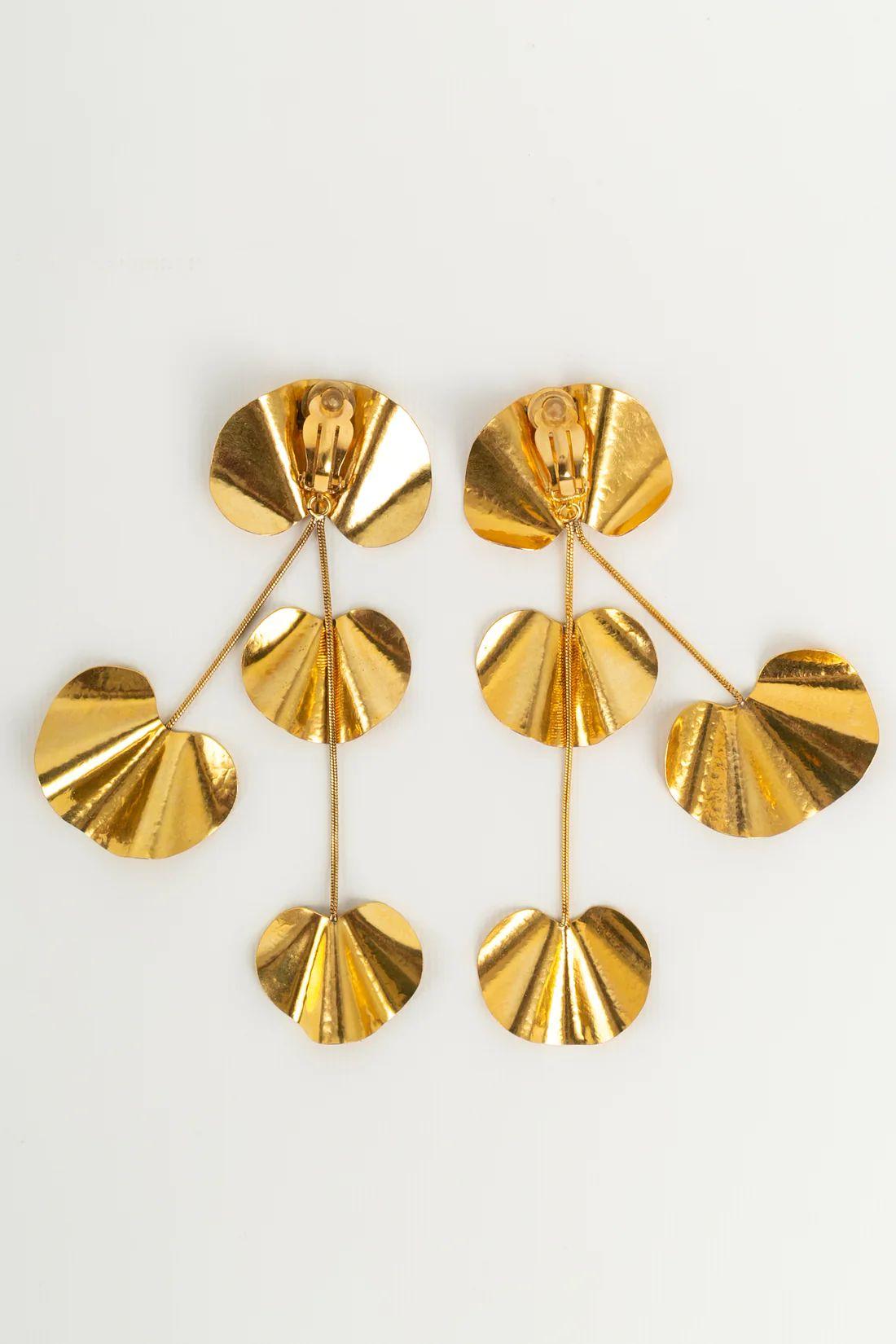 Van der Straeten - Clip earrings in gold metal, 