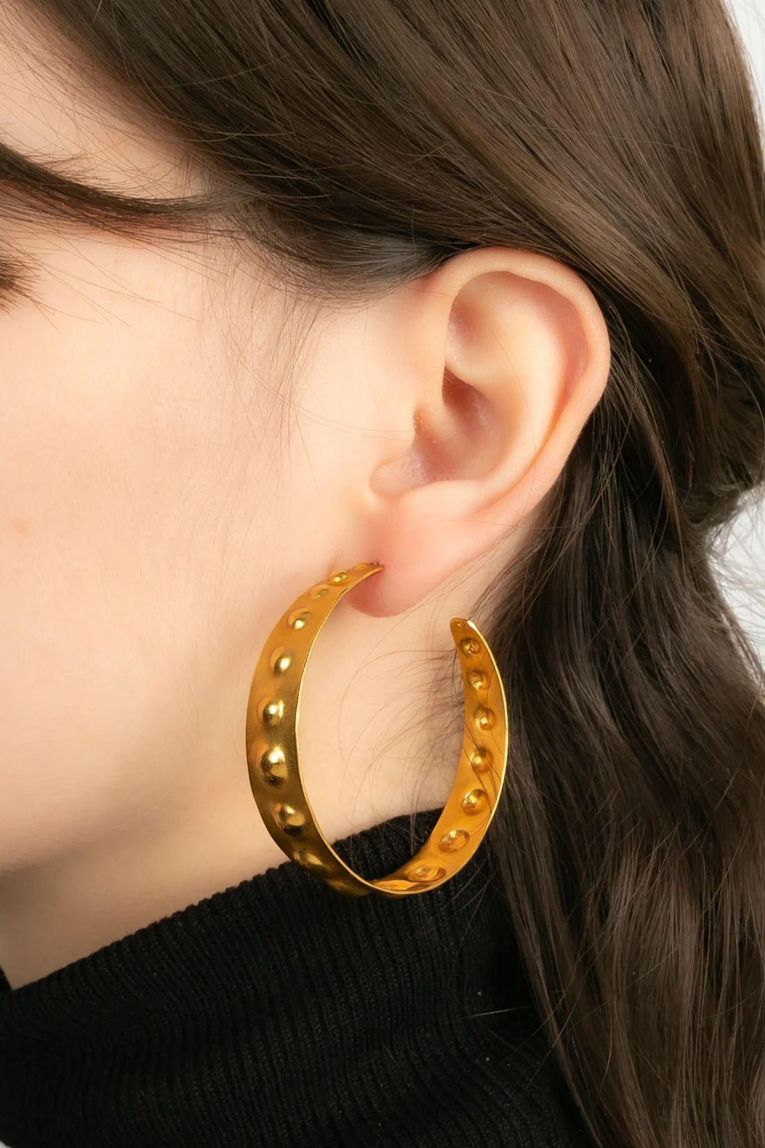 Women's Van der Straeten Gold metal Creole Earrings For Sale