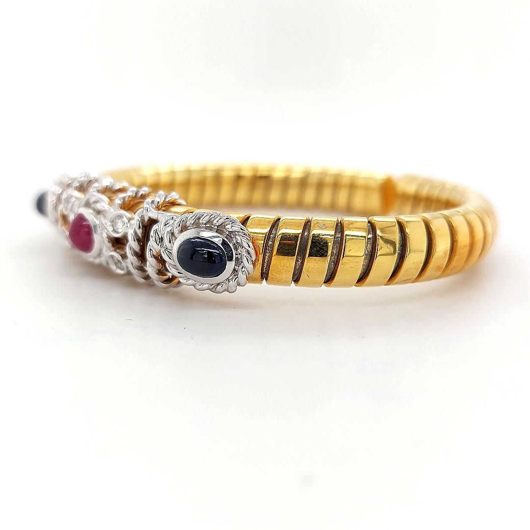 Artisan Van Esser Bracelet souple en or bicolore avec diamants, saphirs et rubis Cabuchon en vente
