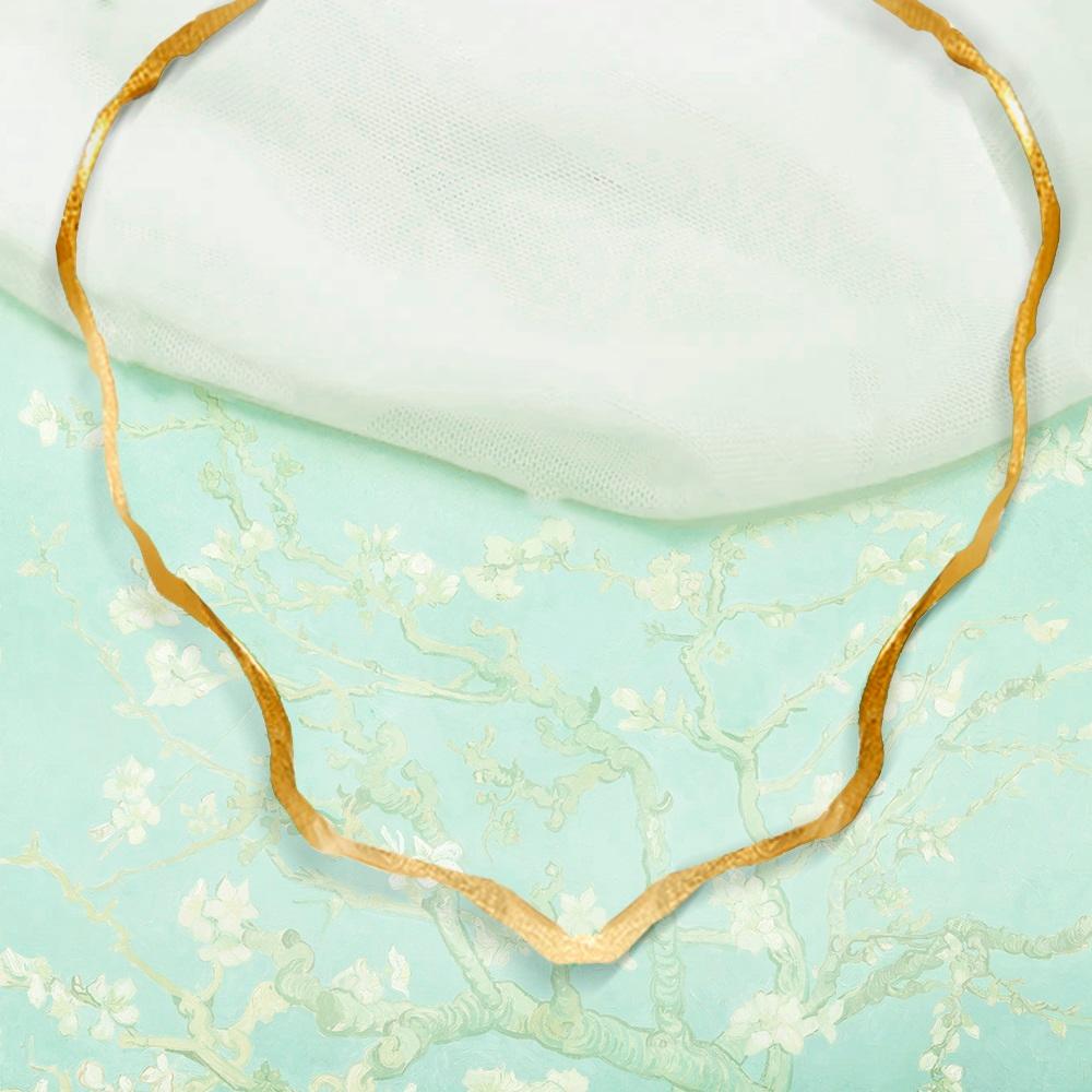 Contemporary Van Gogh Almond Gold Necklace '18k Gold' For Sale