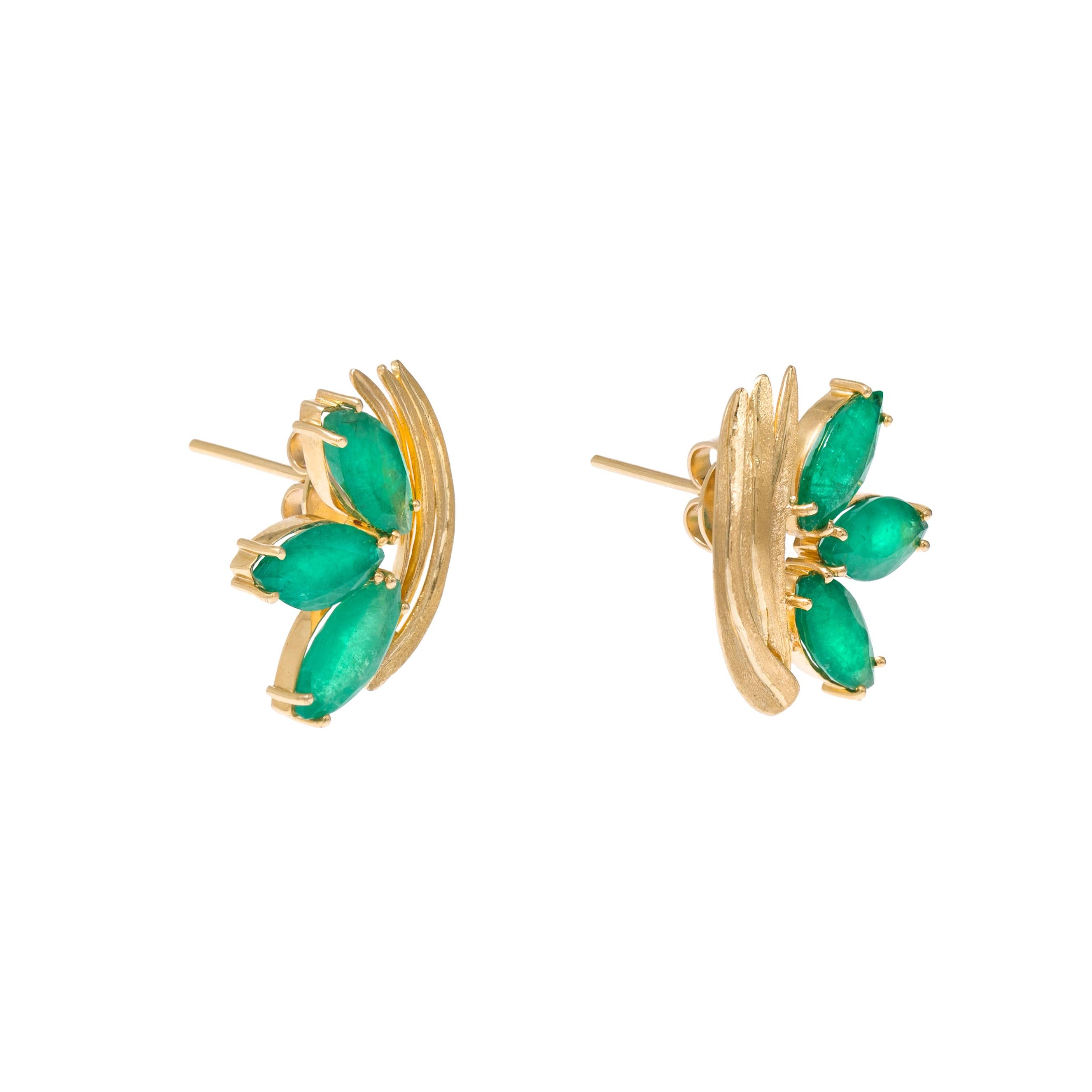 Earrings
Gold 18K 
Emerald
Handmade, matte finish and prong setting

Van Gogh uses very controlled short and sharp strokes to bring out the foliage in his paintings.  The complex tones of emeralds were an obvious choice to mirror the various shades