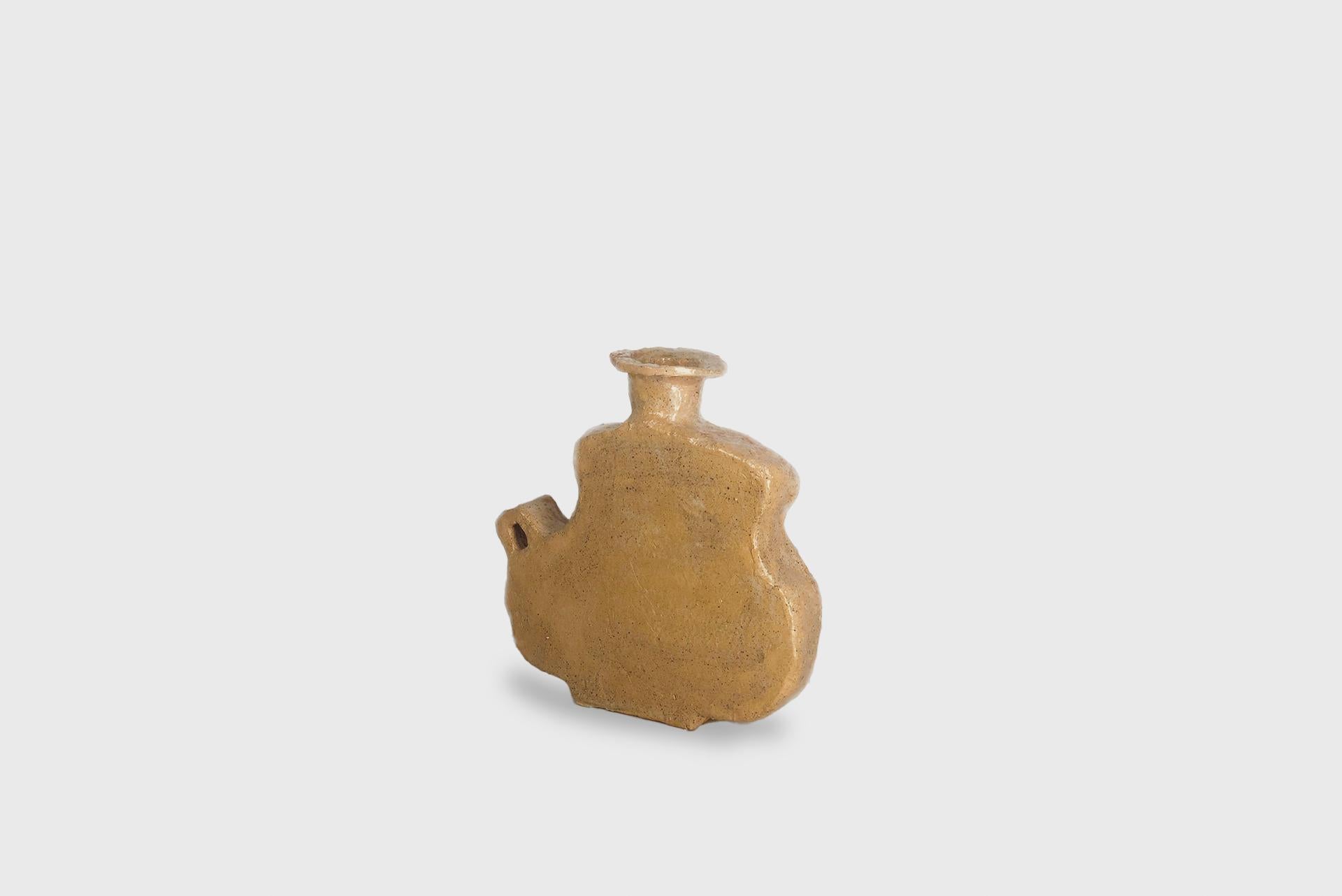 Ceramic vase model “Atro”
From the series 