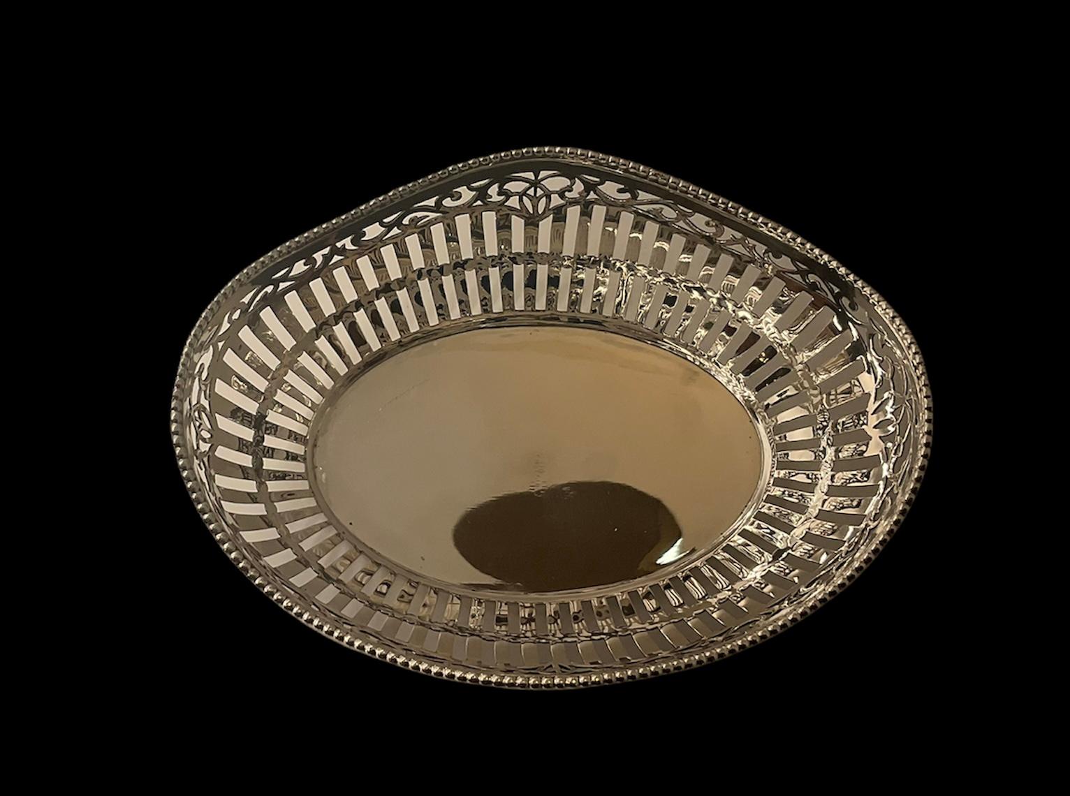 Neoclassical Van Kempen & Begeer Silver BonBon Basket For Sale