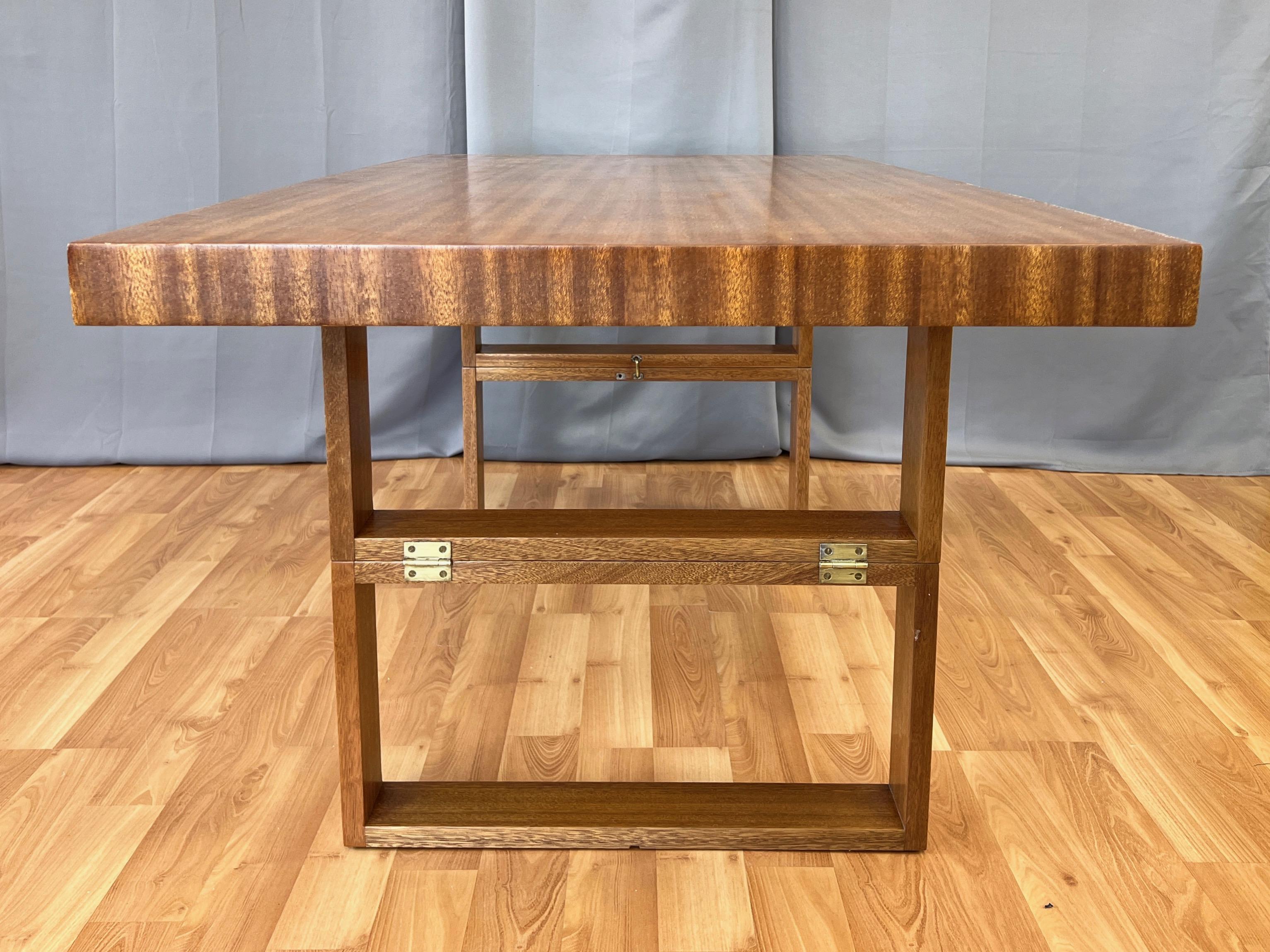 Van Keppel and Green for Brown-Saltman Convertible Dining/Coffee Table, 1953 In Good Condition For Sale In San Francisco, CA