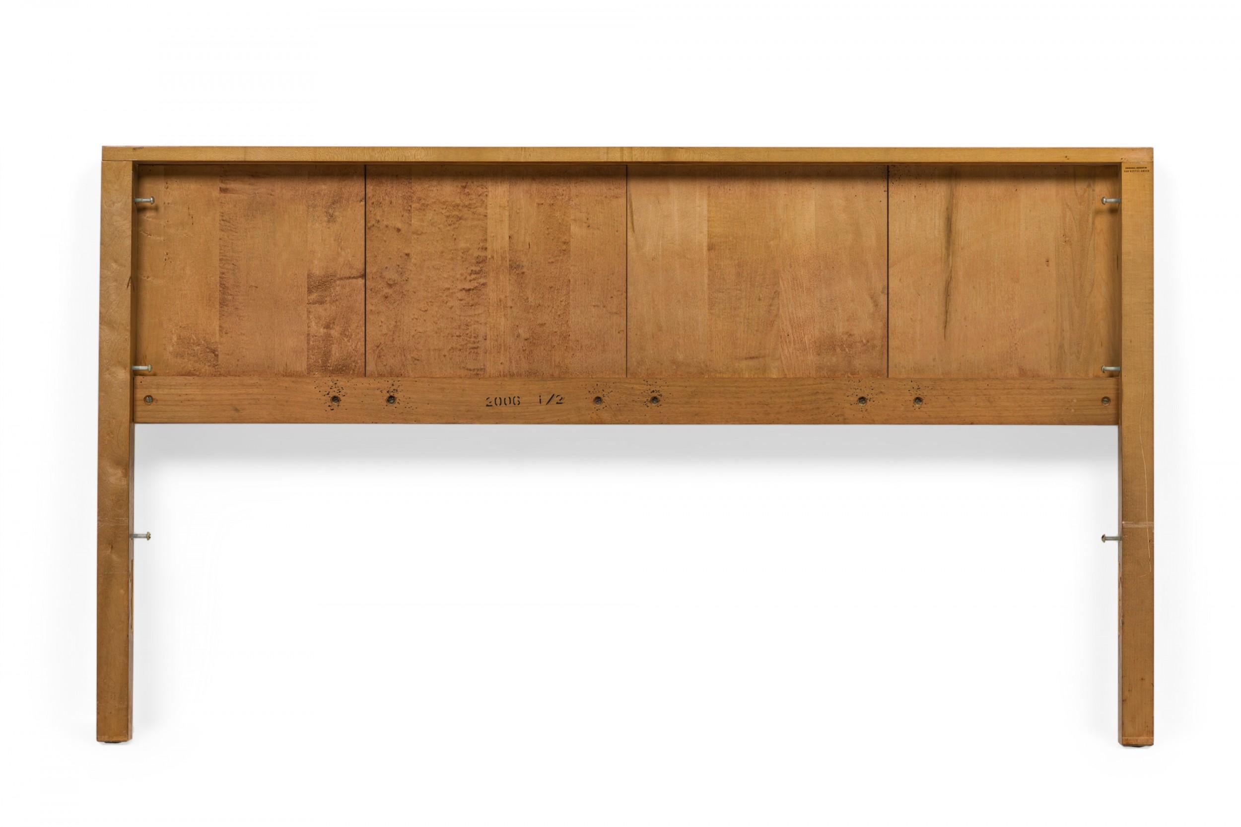 Van Keppel-Green Amerikanisches Mid-Century Kopfteil in voller Größe aus Holz (Intarsie) im Angebot