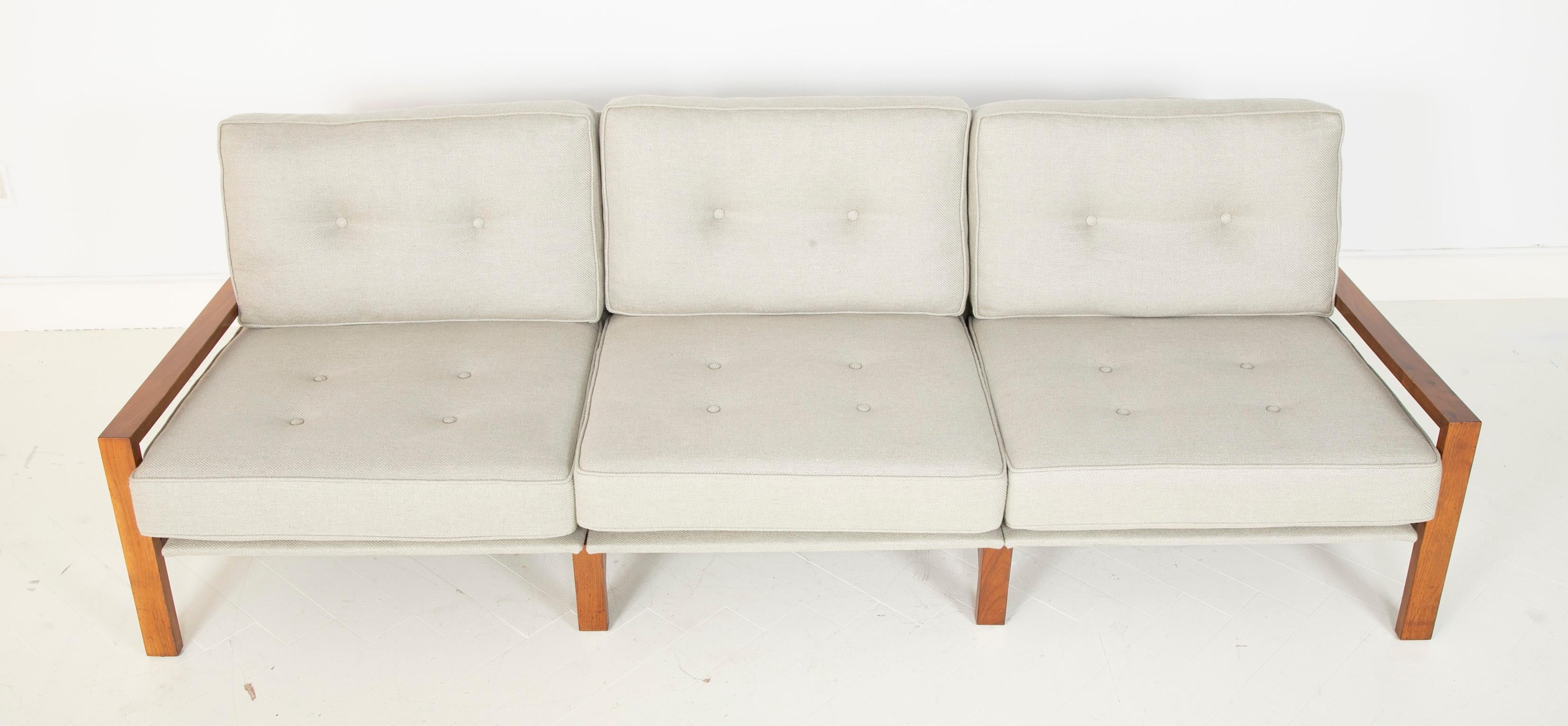 Van Keppel & Green Prototype Sofa Owned by The Founders of Architectural Pottery In Good Condition In Stamford, CT