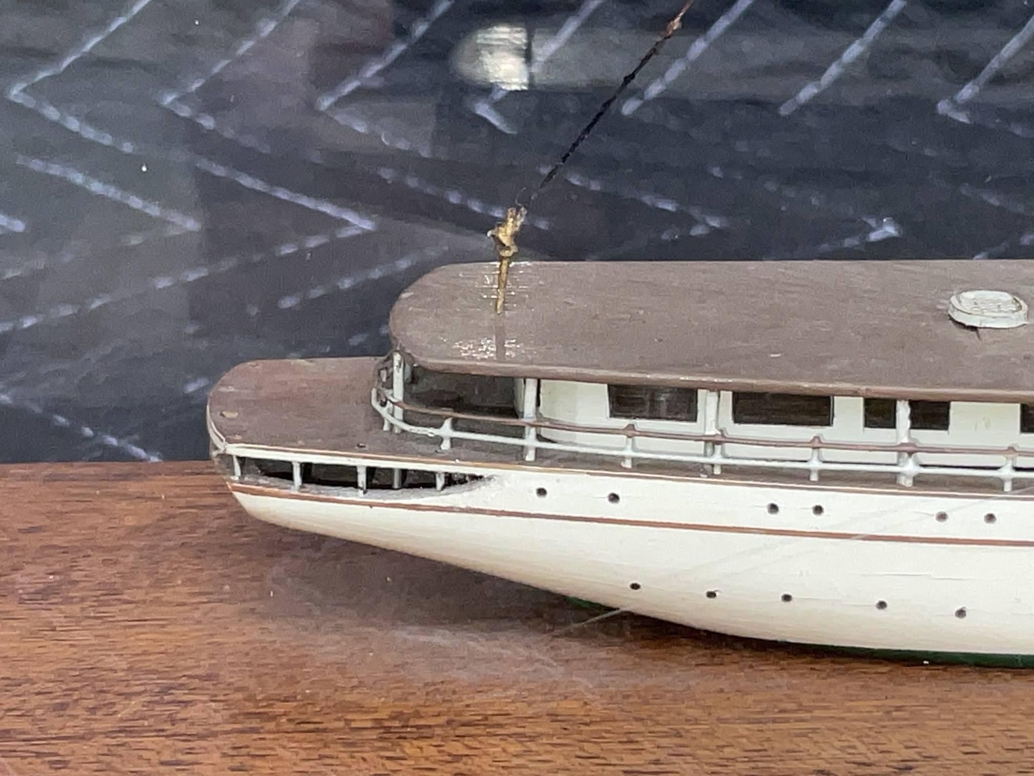 Modello Van Ryper dello yacht a vapore Corsair in vendita 1