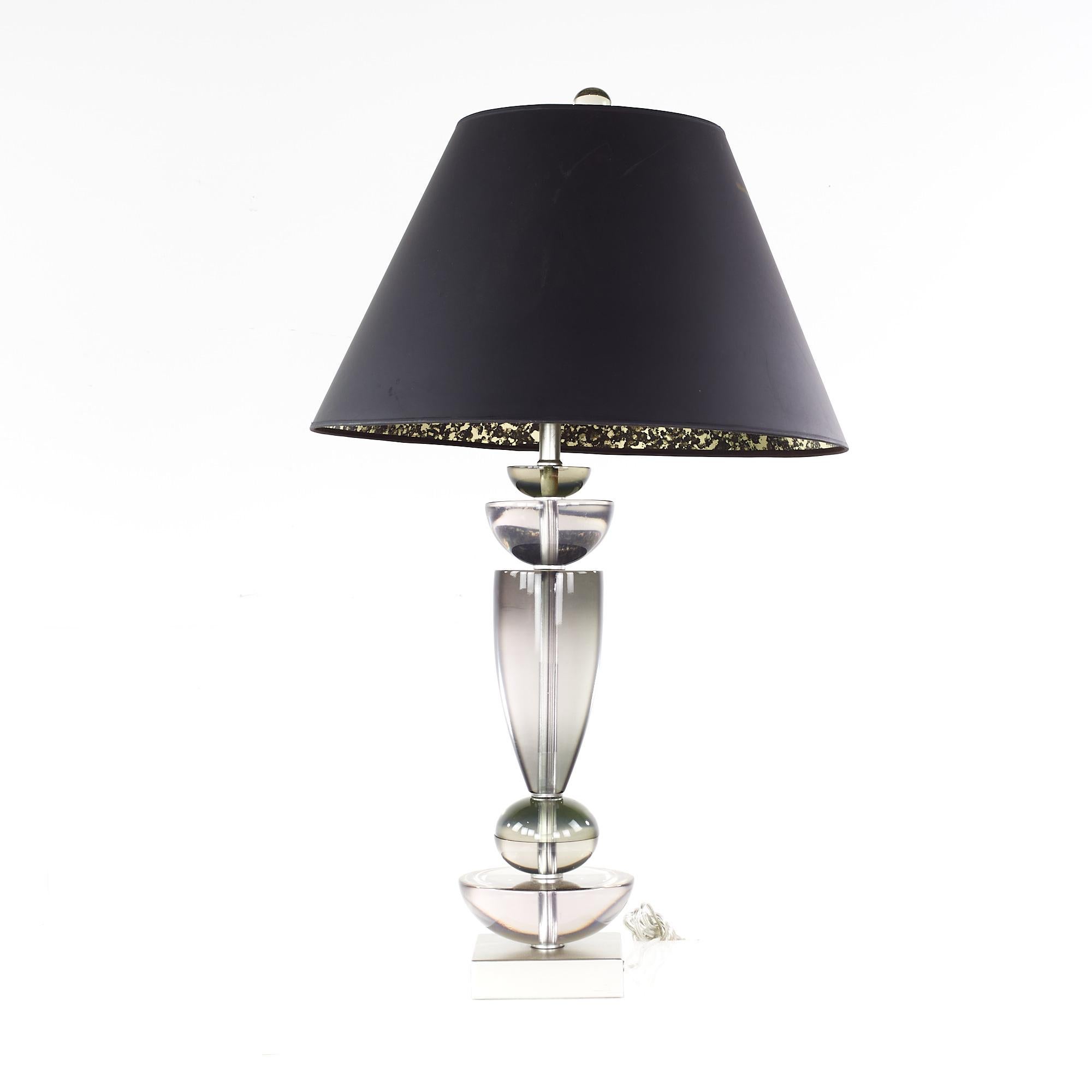 Mid-Century Modern Van Teal - Lampe de table en lucite du milieu du siècle dernier en vente