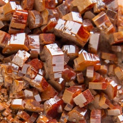 Ammasso di cristalli di vanadinite su matrice - Da Mibladen, montagne dell'Atlante, Marocco
