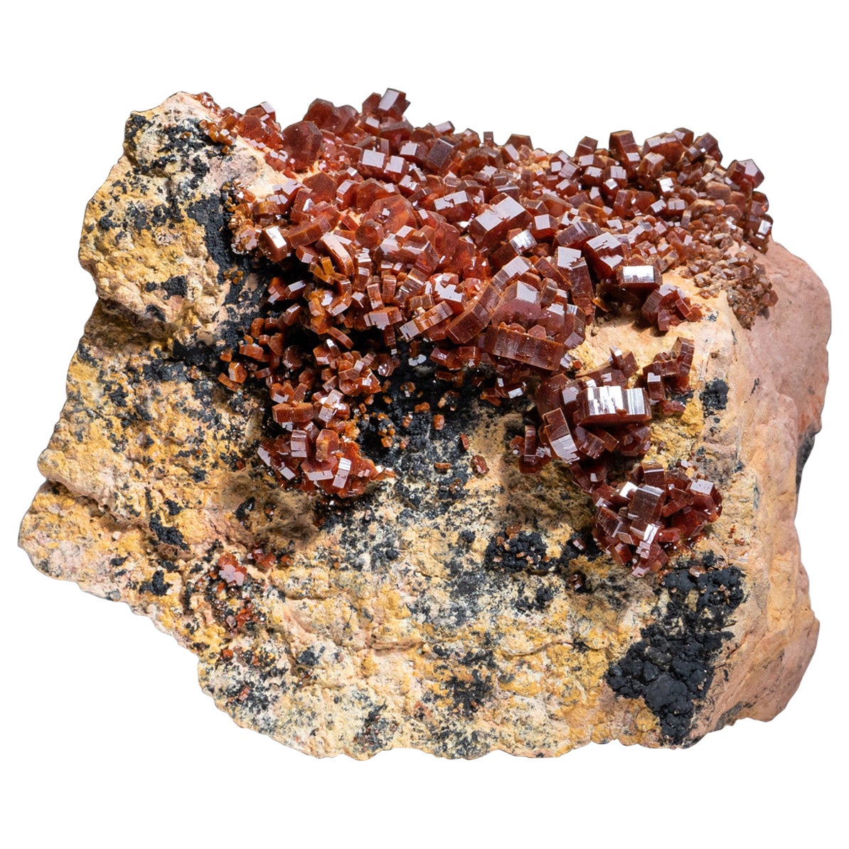 Ammasso di cristalli di vanadinite con matrice di barite da Mibladen, Marocco