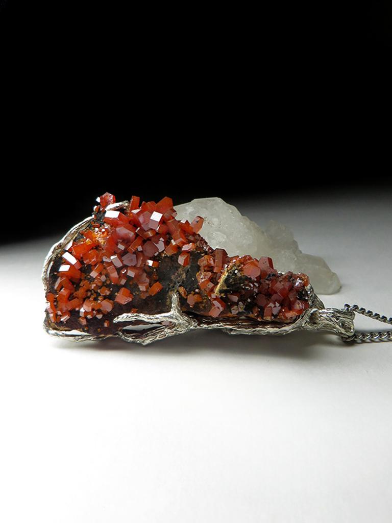 Vanadinite Silver Pendant Raw Crystals gift for a mathematician special person In New Condition For Sale In Berlin, DE