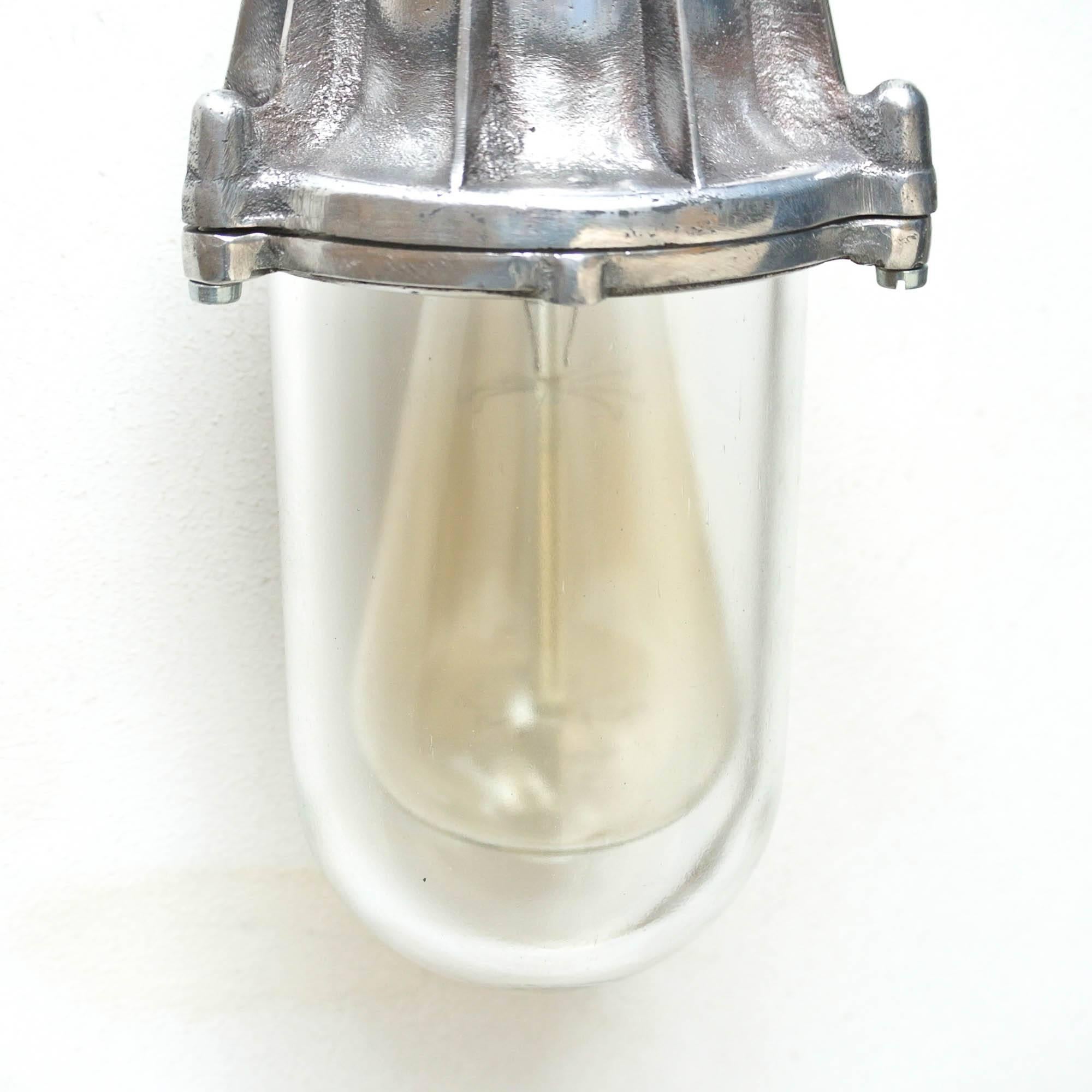 Vance’s Wall Light, Transparent Glass, circa 1950 In Good Condition For Sale In Saint Ouen, FR