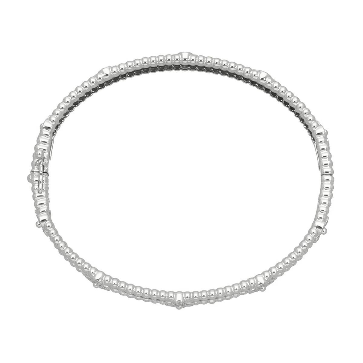 VanCleef & Arpels Perlée Sweet Clovers Bracelet SM Diamond 0.68ct 18K White Gold en venta 1