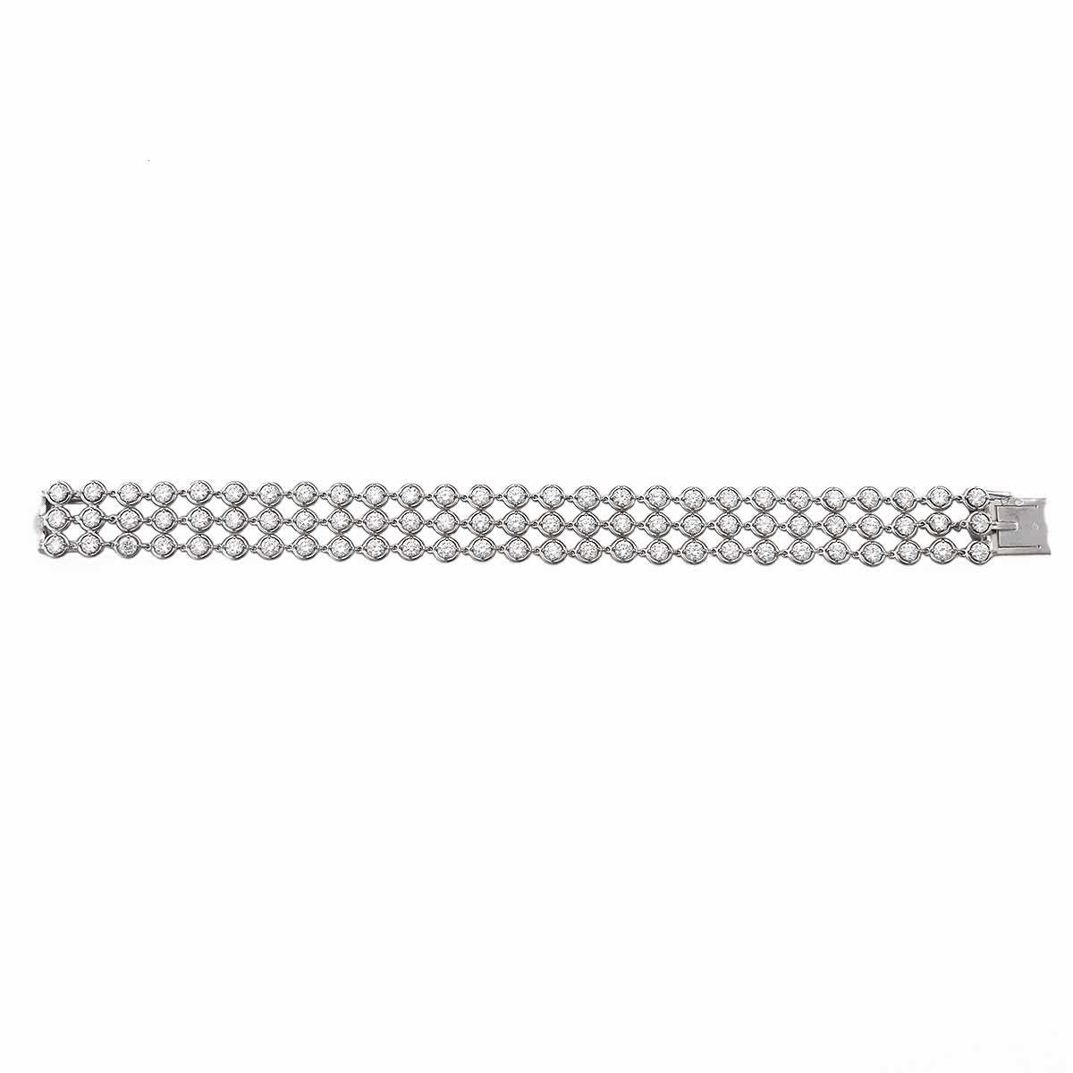 Brand:VanCleef&Arpels
Reference price：JPY13,728,000YEN(included tax)
Name:PALMYRE bracelet
Material :81P diamonds (11.29ct), 750 K18 WG white gold
Band length(inch): 7.67in（Approx)
Weight:24.5g（Approx）
Width(inch) :15mm/ 0.59in（Approx）
Comes with