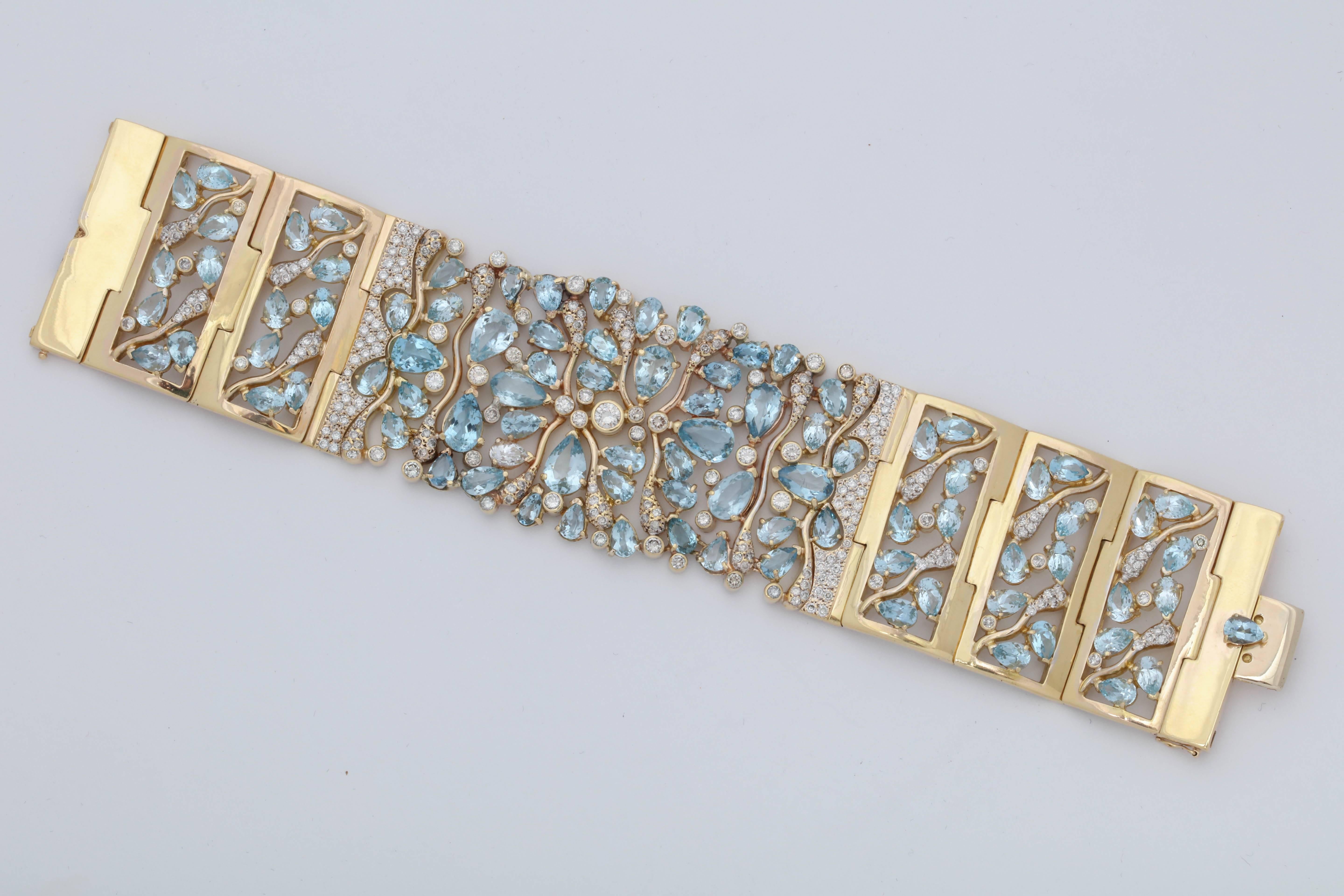 Pear Cut Vancox 1990s Impressive Aquamarine and Diamonds Floral Motif Gold Link Bracelet