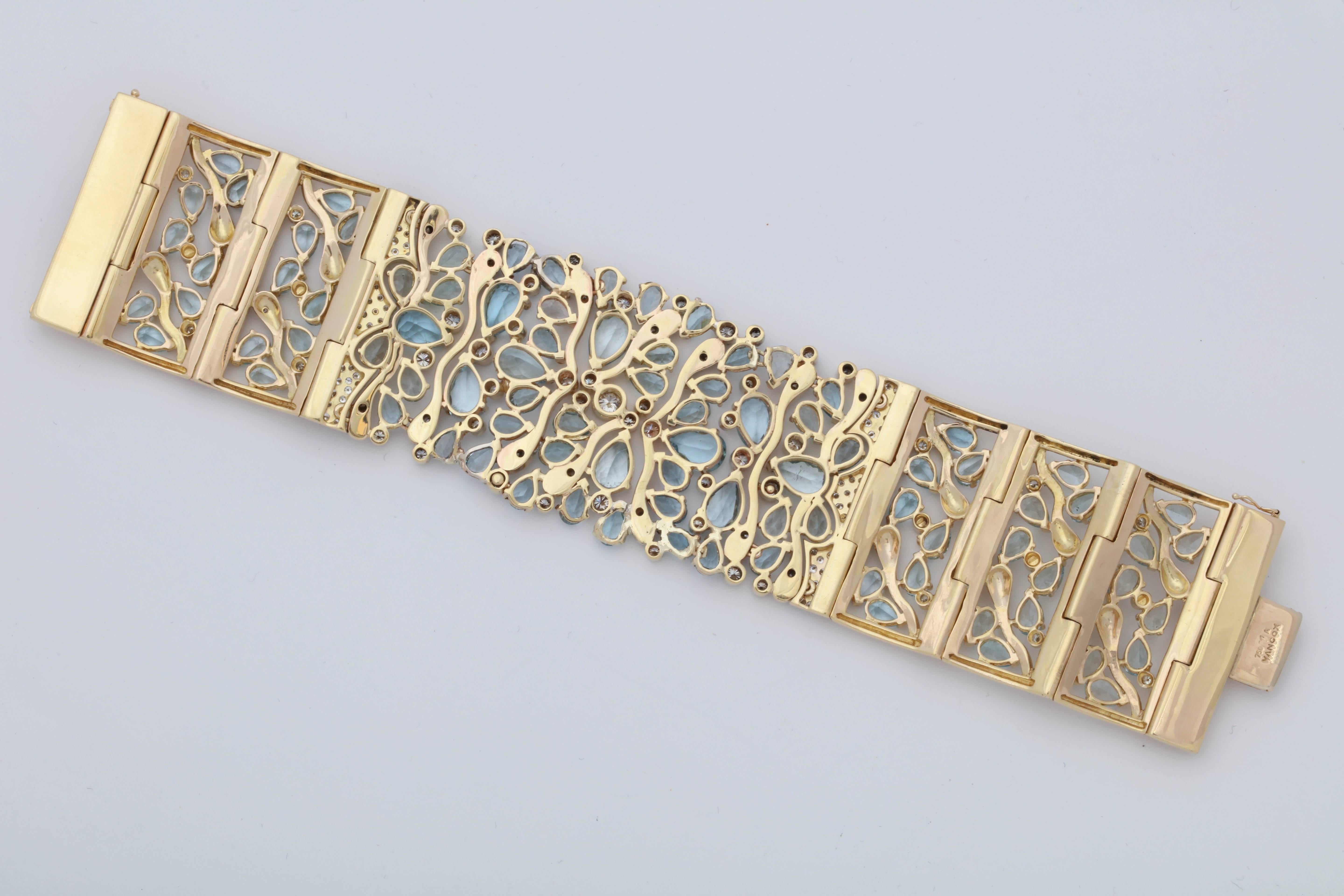 Women's Vancox 1990s Impressive Aquamarine and Diamonds Floral Motif Gold Link Bracelet