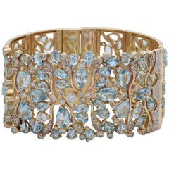 vancox jewelry Vancox 1990s Impressive Aquamarine and Diamonds Floral Motif Gold Link Bracelet