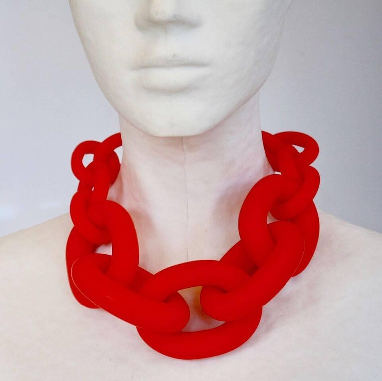 Vanda Jacintho Oversized Red Resin Link Necklace In New Condition In Virginia Beach, VA