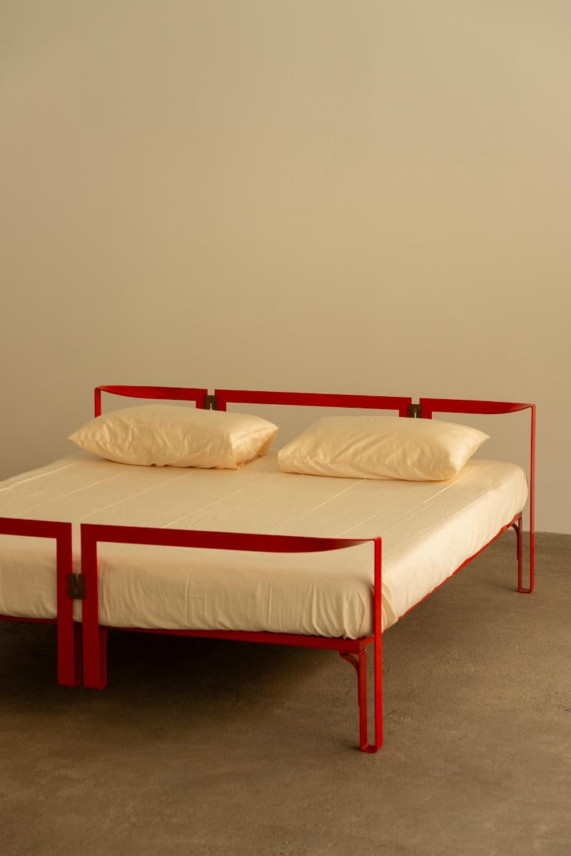 Mid-Century Modern Vanessa Bed