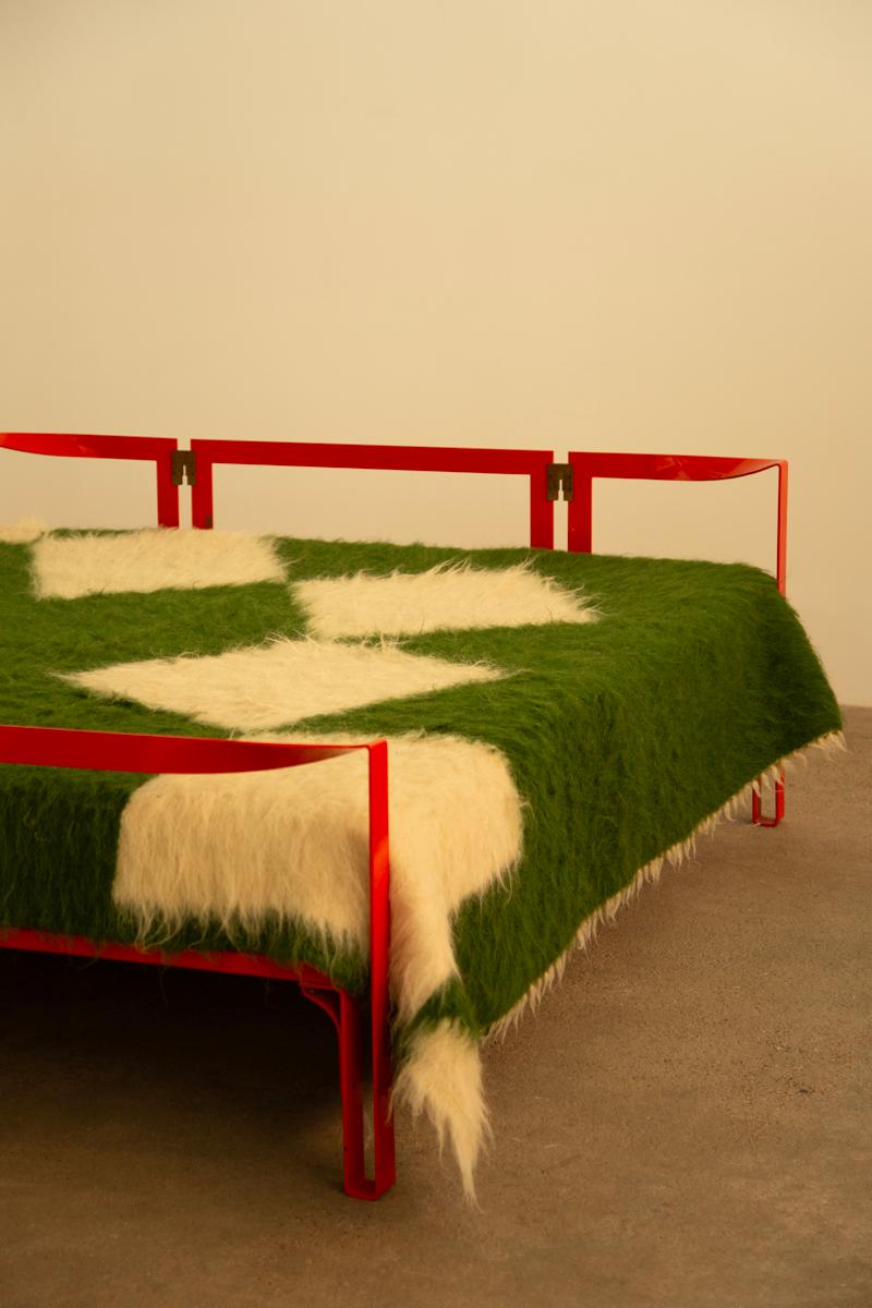 Vanessa Bed 2