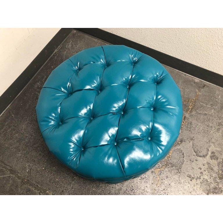 American Vanguard Furniture Armfield Tufted Teal Ottoman For Sale