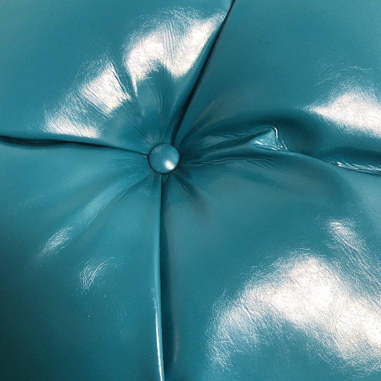 Vanguard Furniture Armfield Tufted Teal Ottoman In Good Condition For Sale In San Francisco, CA