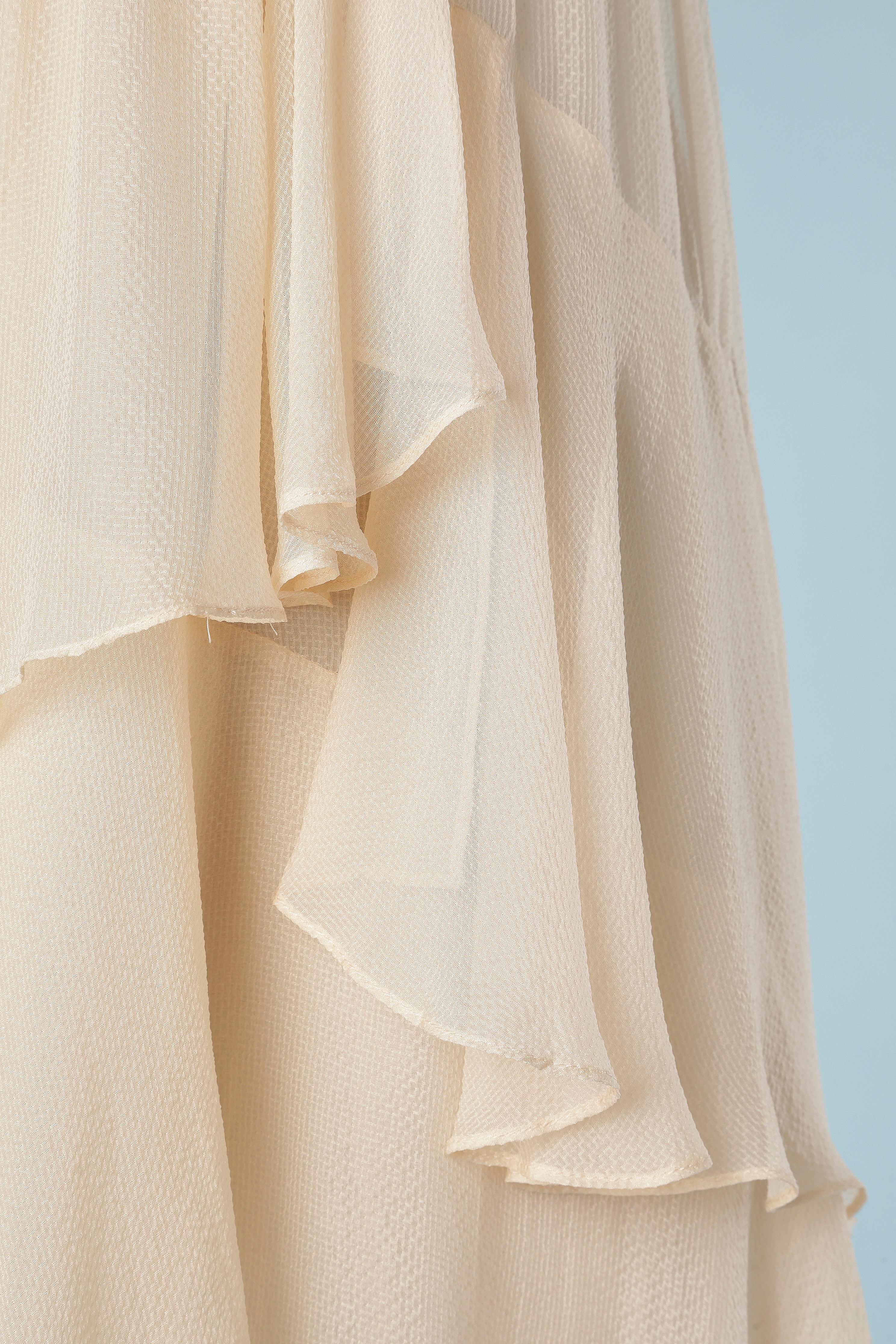 Vanilla silk chiffon cocktail dress with rhinestone embellishment In Excellent Condition For Sale In Saint-Ouen-Sur-Seine, FR